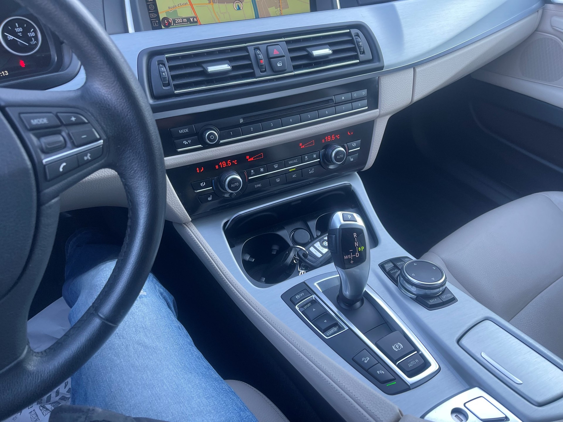 BMW 525d Touring xDrive Steptronic-image-14