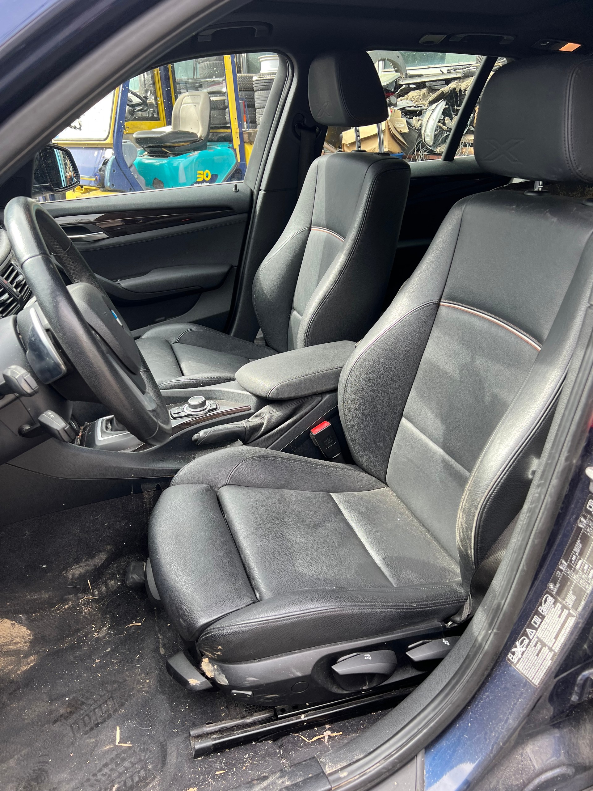 BMW X1 xDrive 25d xLine-image-11