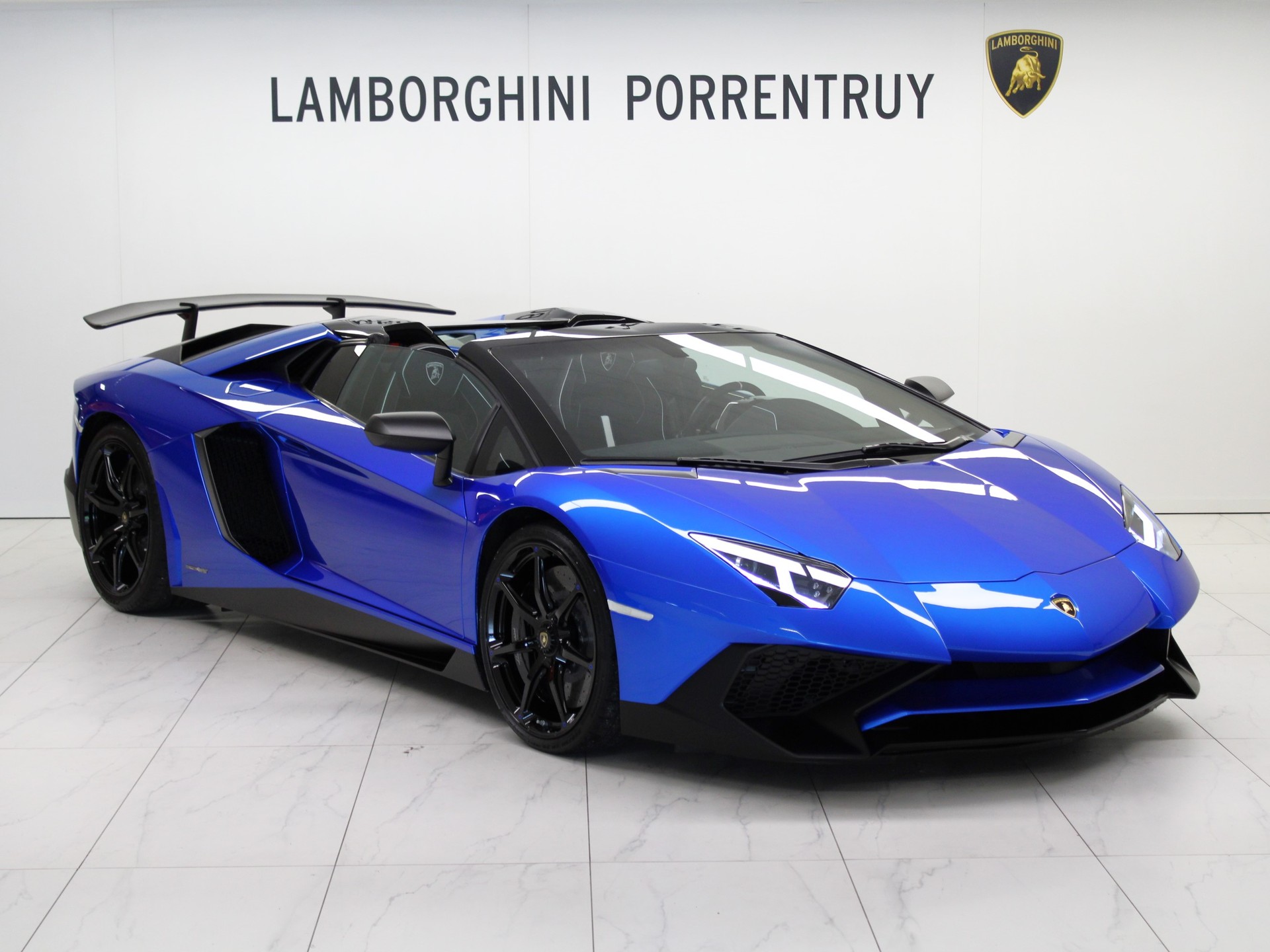 LAMBORGHINI Aventador LP750-4 Superveloce Roadster E-Gear-image-0