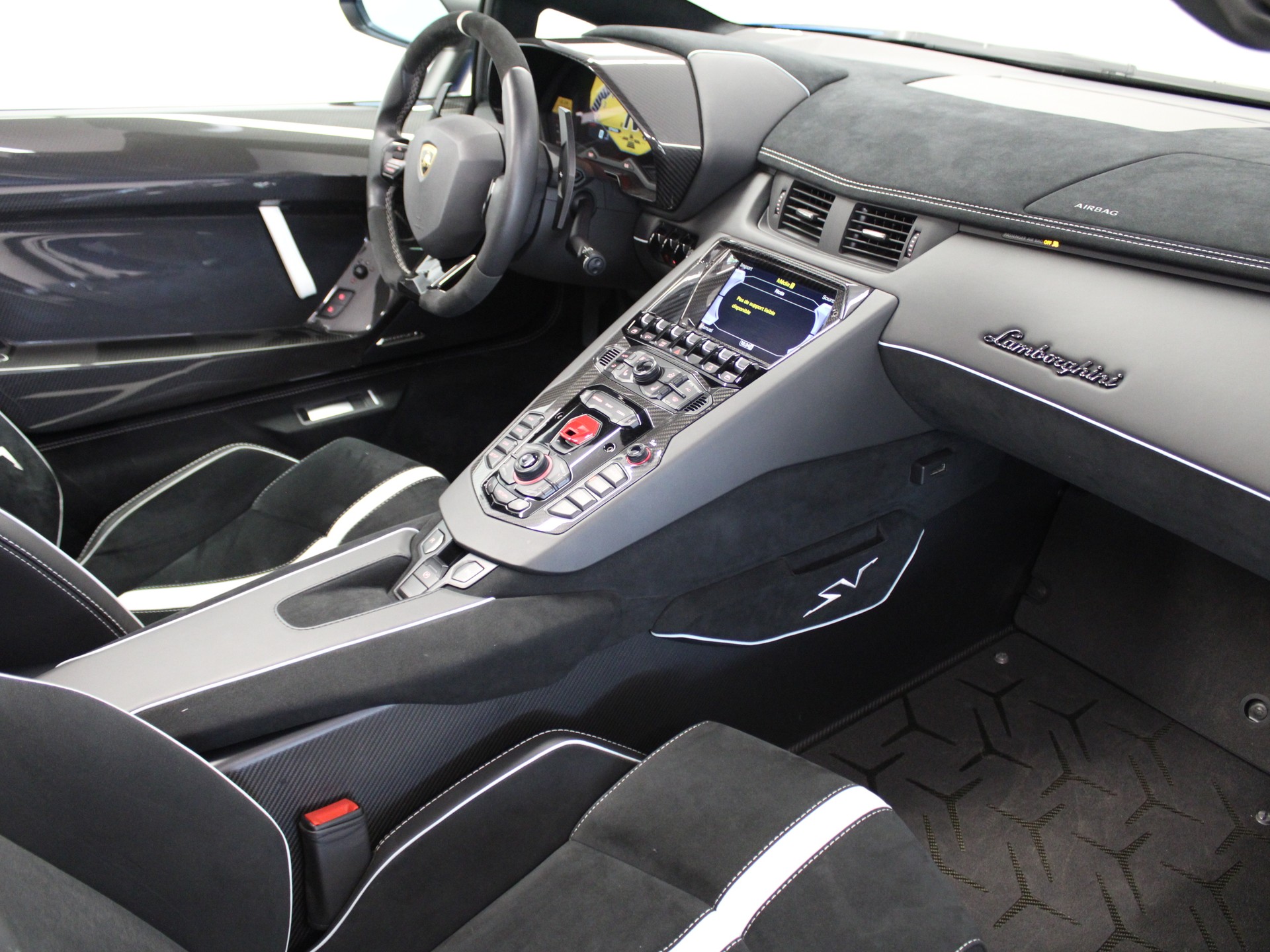 LAMBORGHINI Aventador LP750-4 Superveloce Roadster E-Gear-image-6