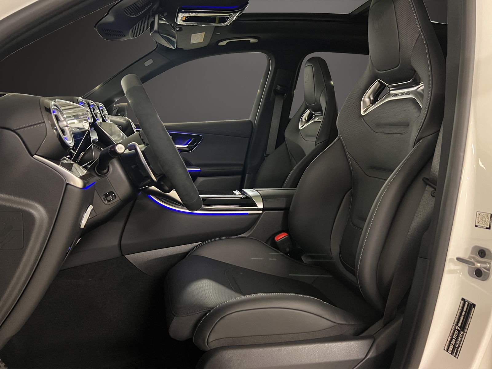 MERCEDES-BENZ GLC AMG 63 S e Performance 9G-Tronic-image-13