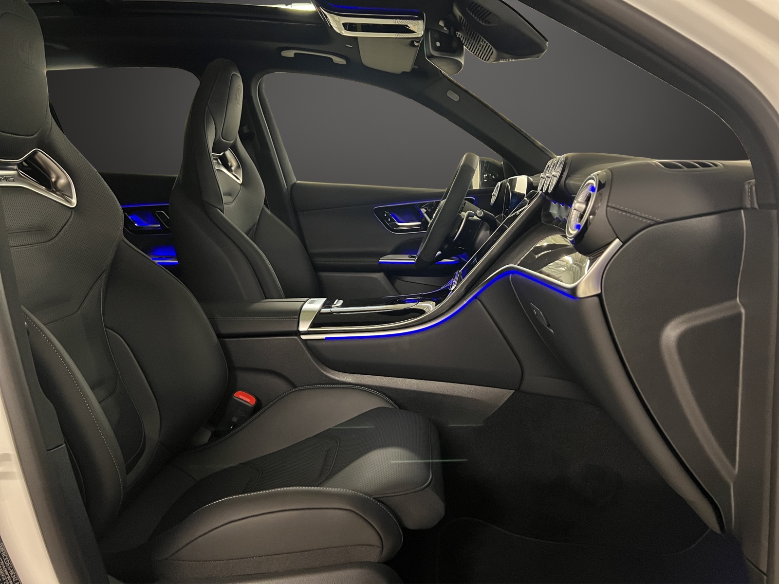 MERCEDES-BENZ GLC AMG 63 S e Performance 9G-Tronic-image-12