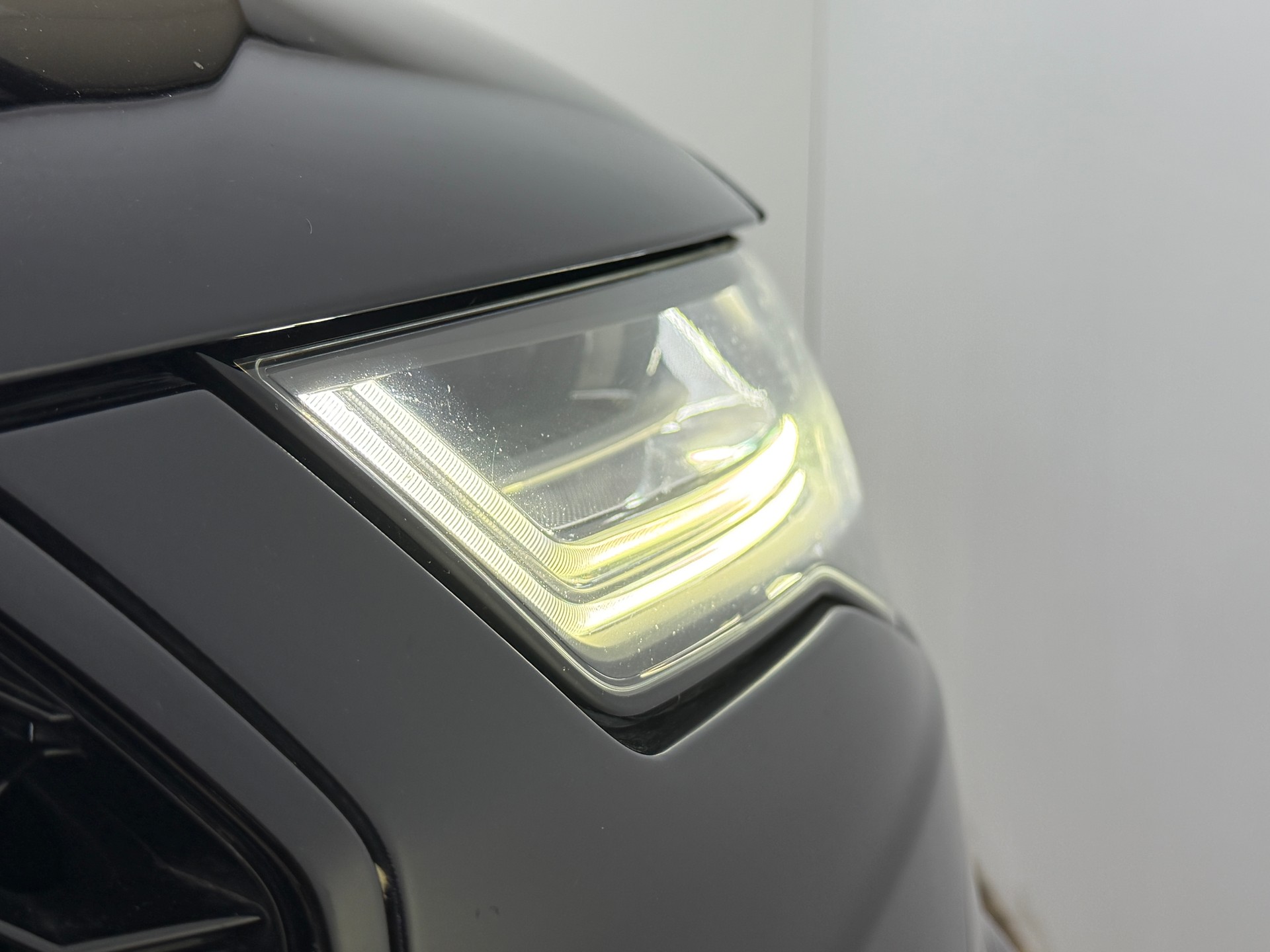 AUDI RS6 Avant 4.0 TFSI V8 quattro Tiptronic-image-15