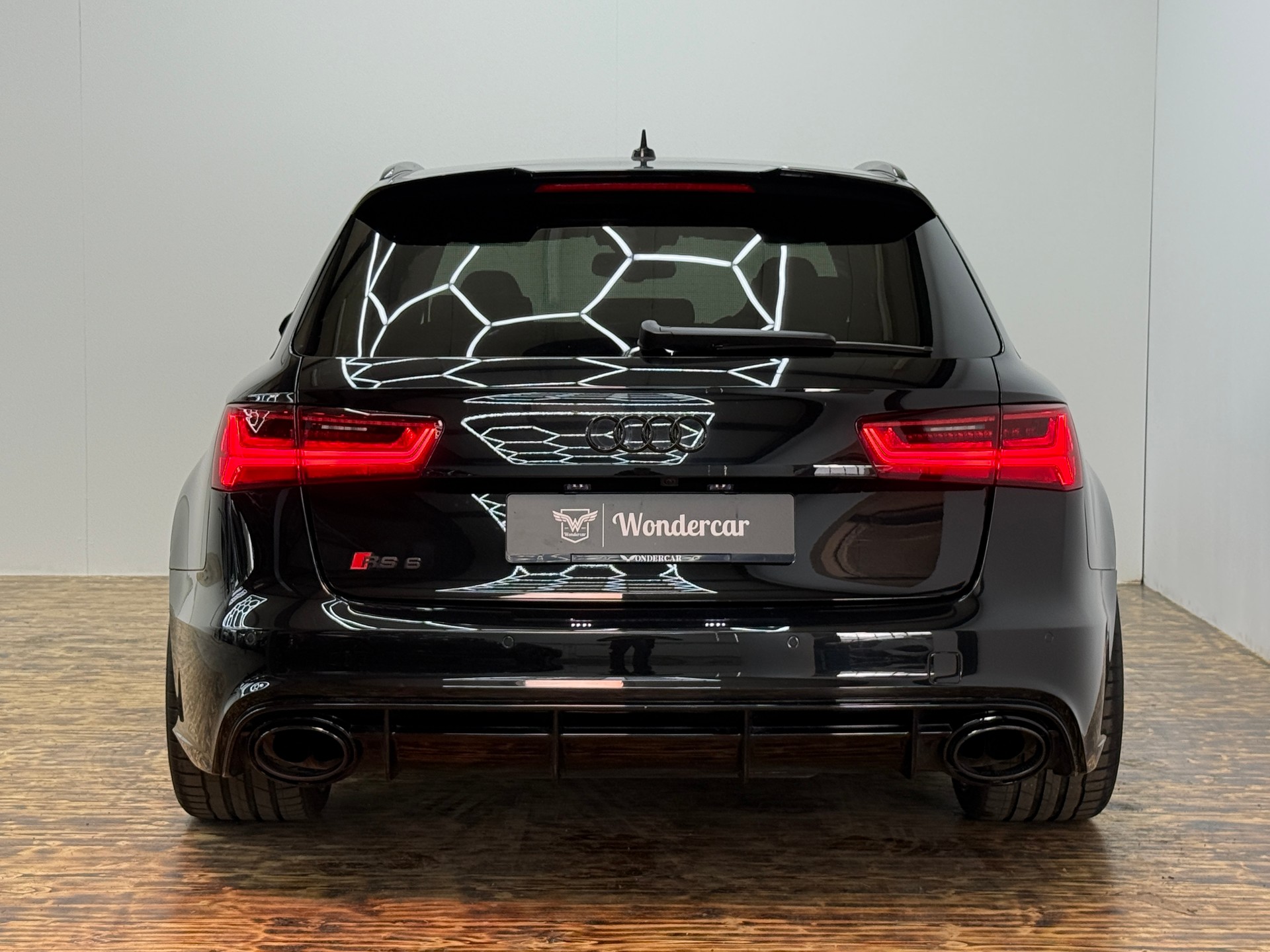 AUDI RS6 Avant 4.0 TFSI V8 quattro Tiptronic-image-9