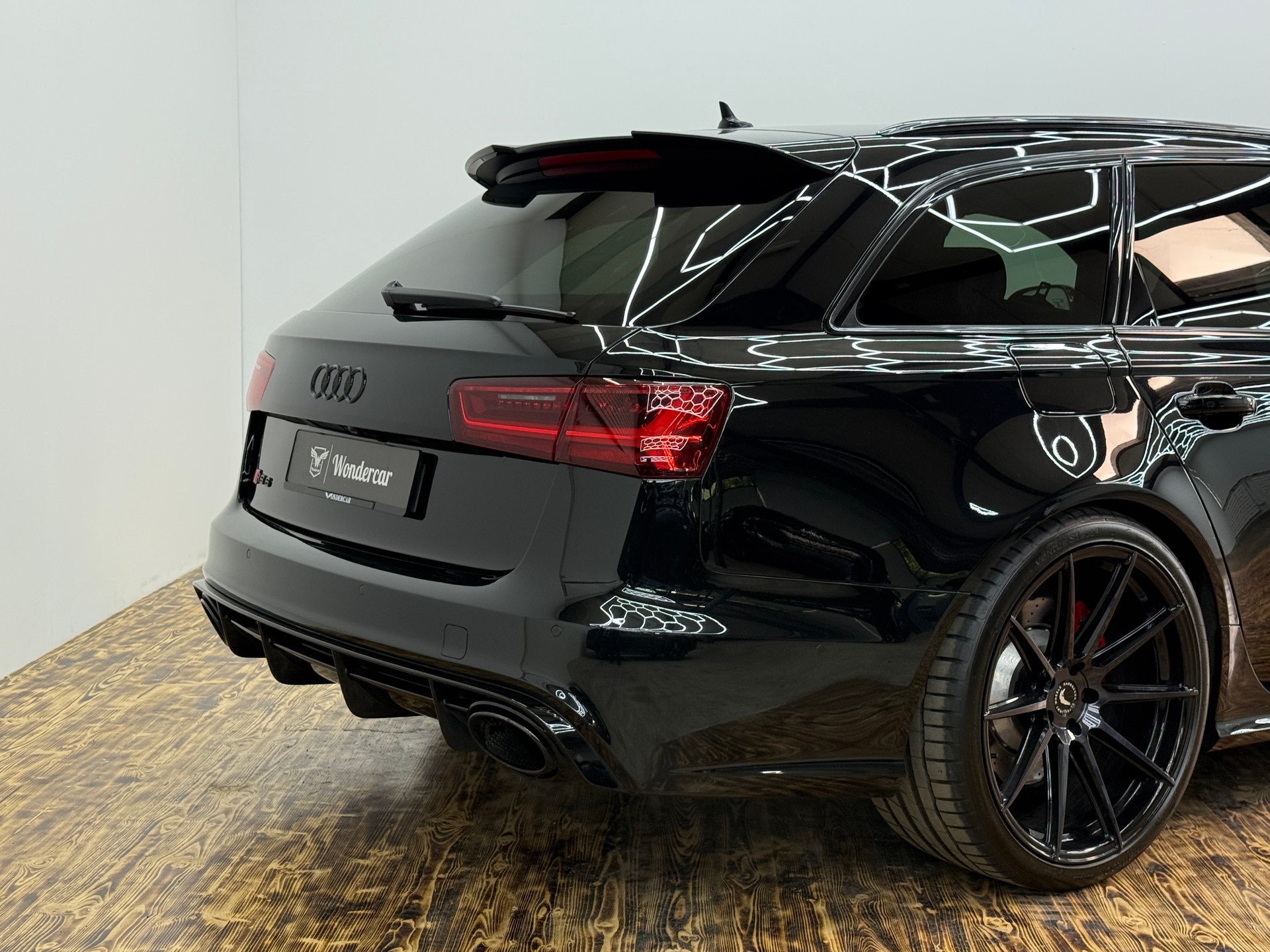 AUDI RS6 Avant 4.0 TFSI V8 quattro Tiptronic-image-10
