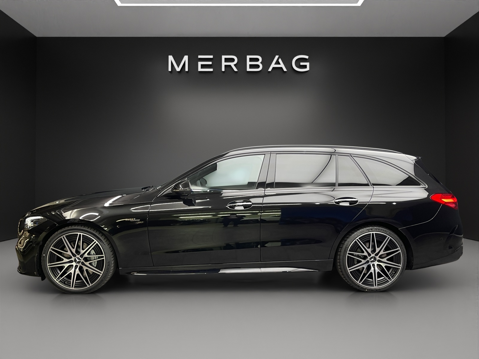 MERCEDES-BENZ C 43 AMG T 4M Executive-image-2