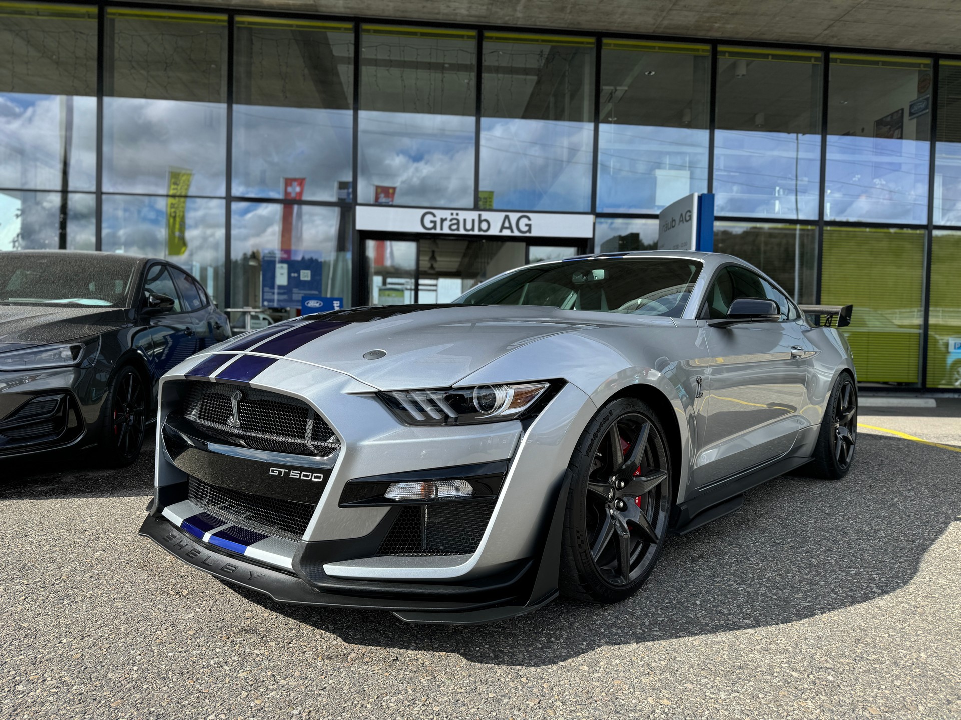 FORD Mustang SHELBY GT500 5.2L 774 PS CARBON TRACKPACK 3.99% GRATIS SERVICE-image-1