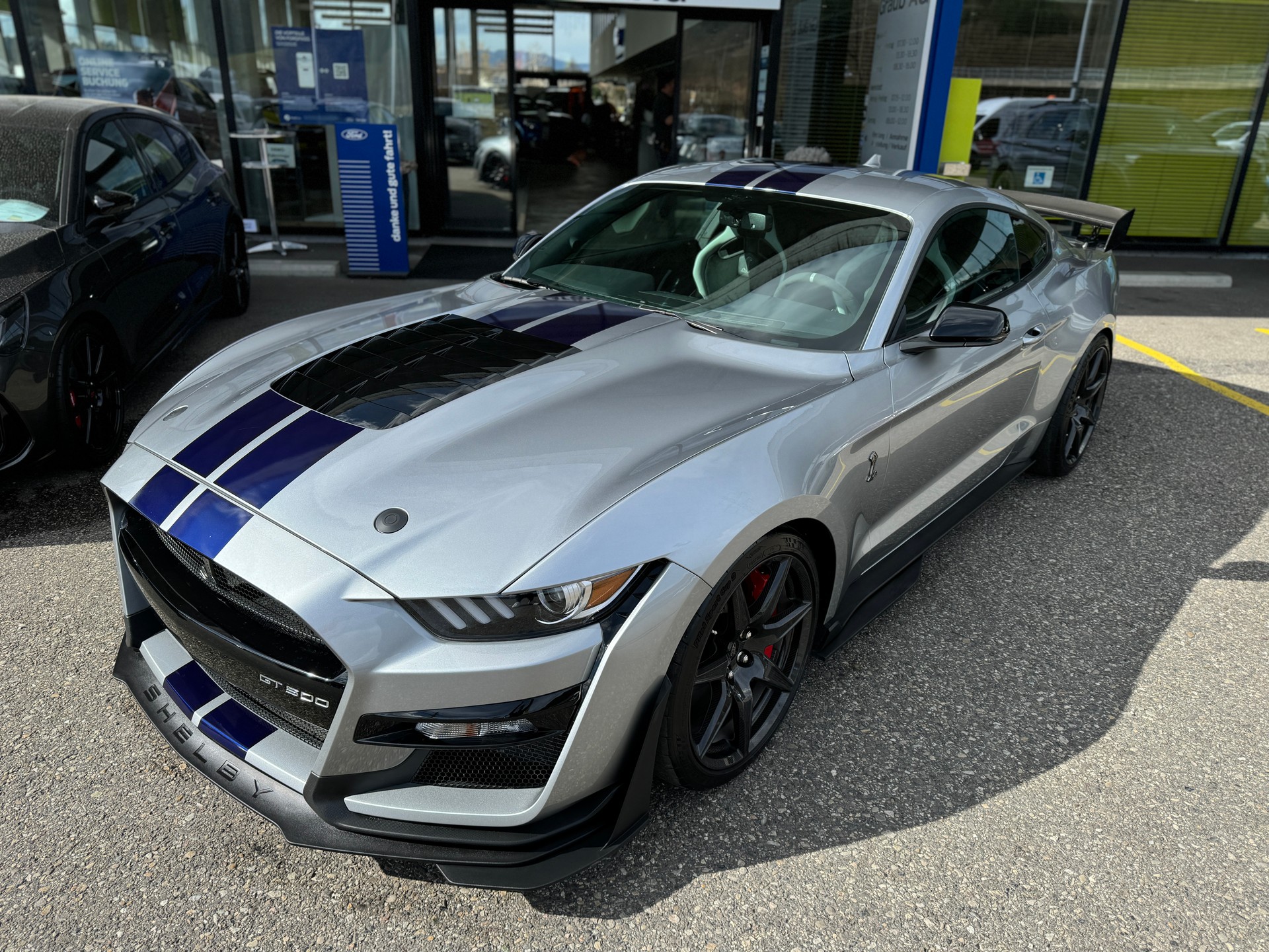 FORD Mustang SHELBY GT500 5.2L 774 PS CARBON TRACKPACK 3.99% GRATIS SERVICE-image-4
