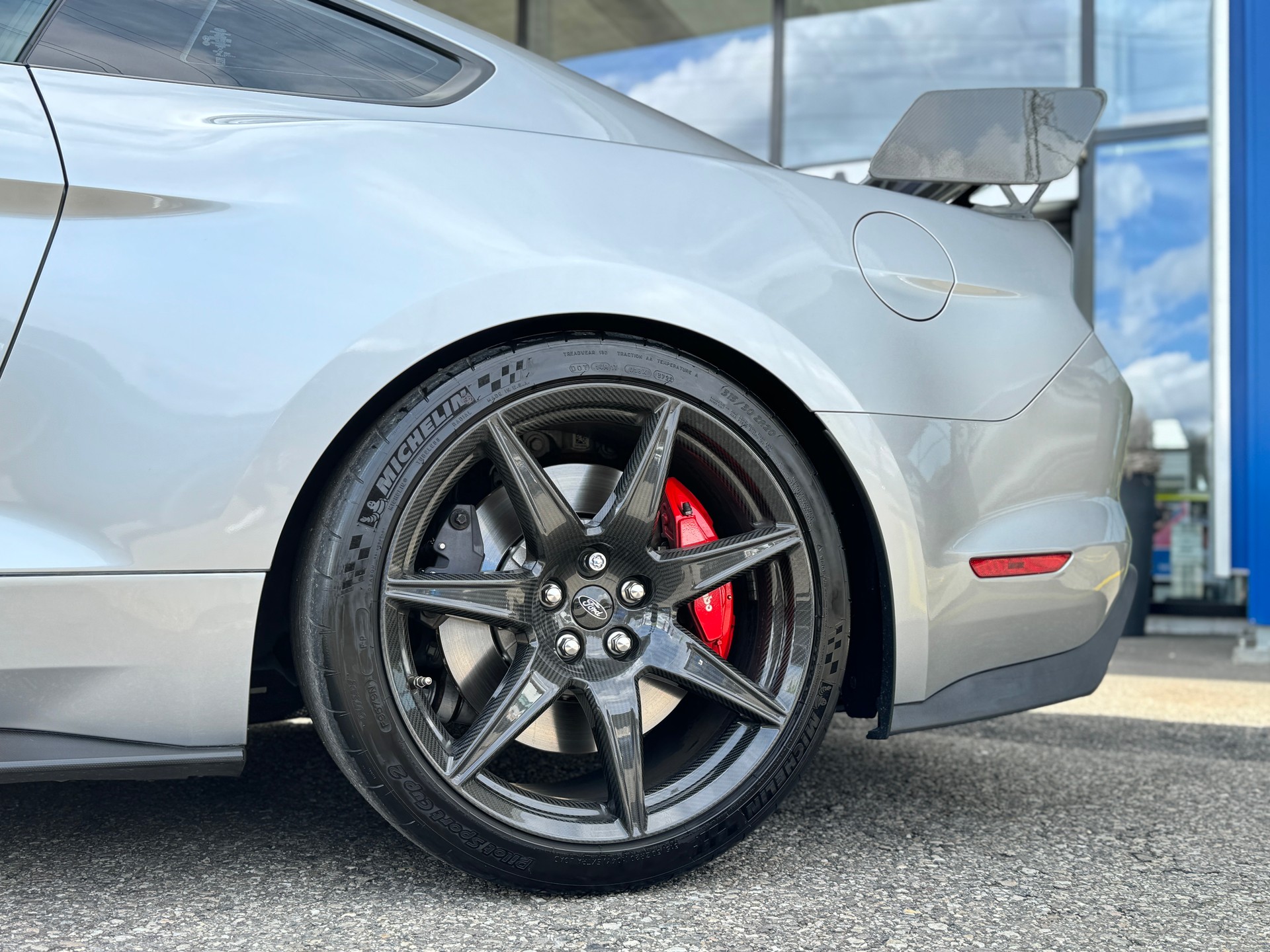 FORD Mustang SHELBY GT500 5.2L 774 PS CARBON TRACKPACK 3.99% GRATIS SERVICE-image-12
