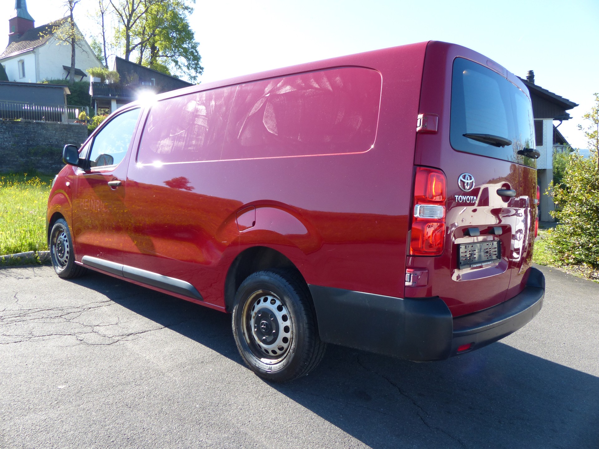 TOYOTA Proace 1.6D Panel Van L2 Terra-showroom-element-1