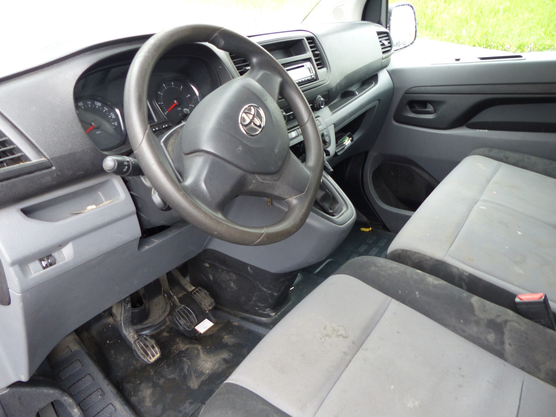 TOYOTA Proace 1.6D Panel Van L2 Terra-image-17