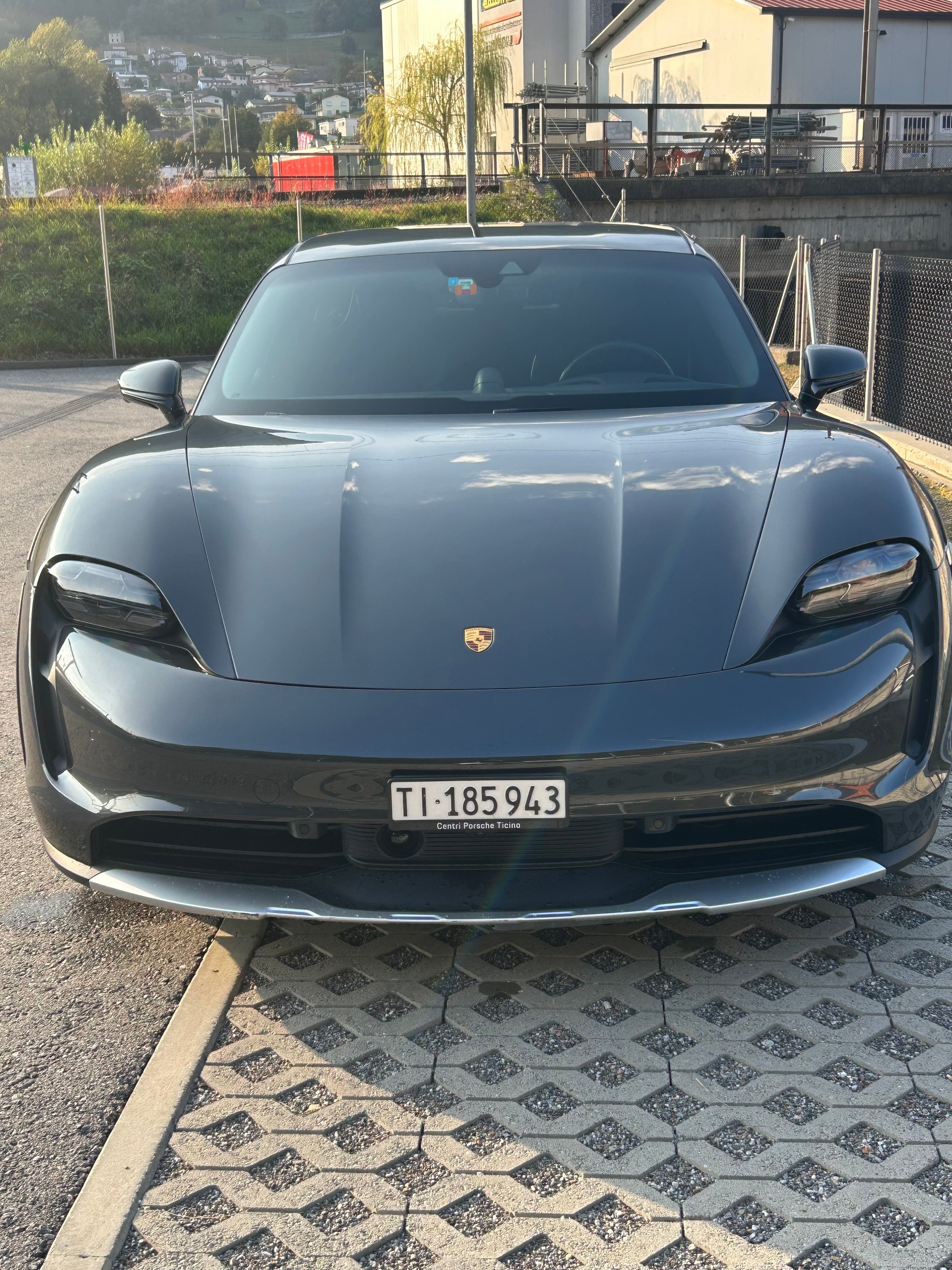 PORSCHE Taycan 4S Cross Turismo Performance Plus Battery 93.4 Kw-image-2