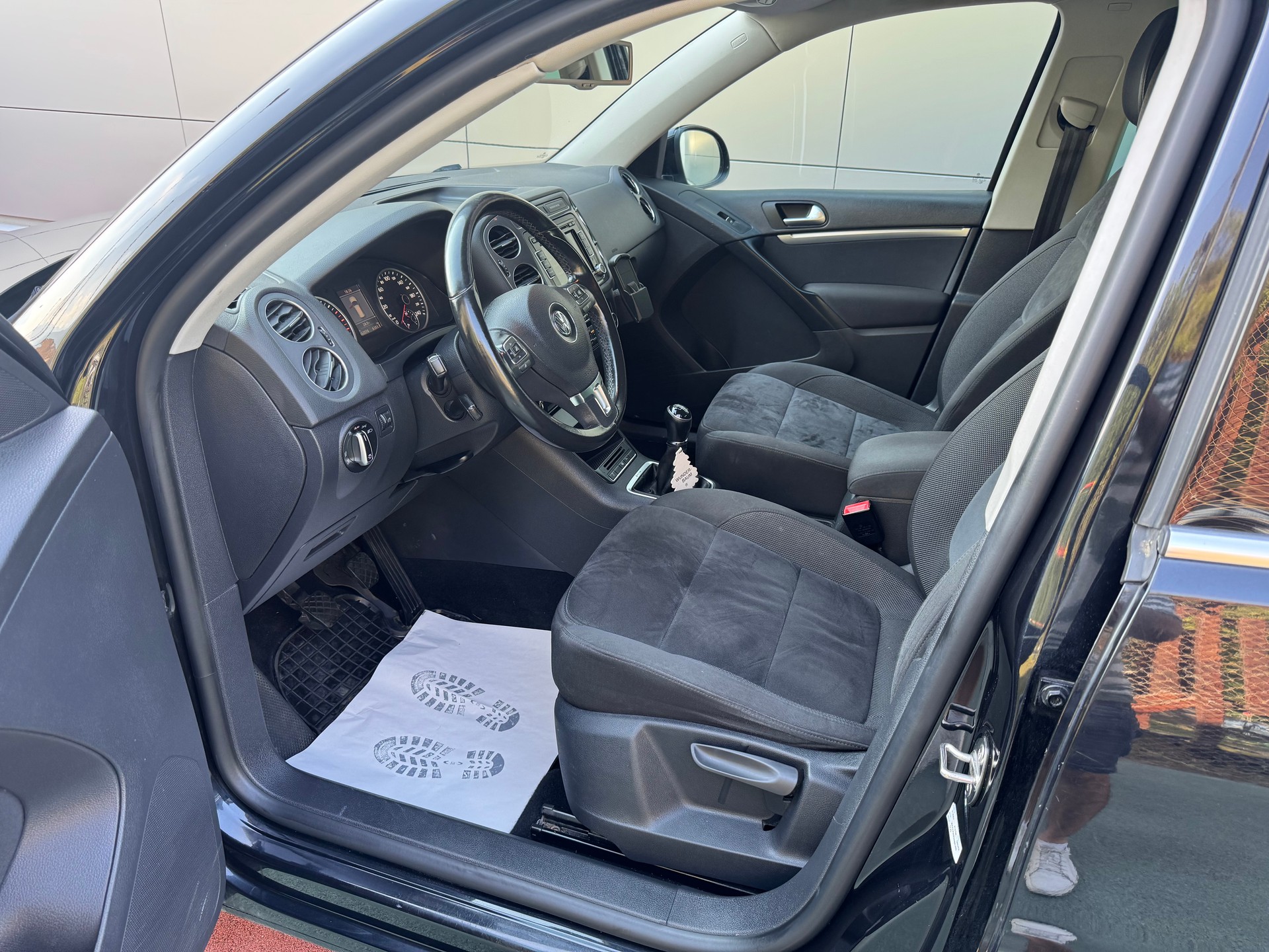 VW Tiguan 2.0 TSI Track&Style 4Motion-image-8