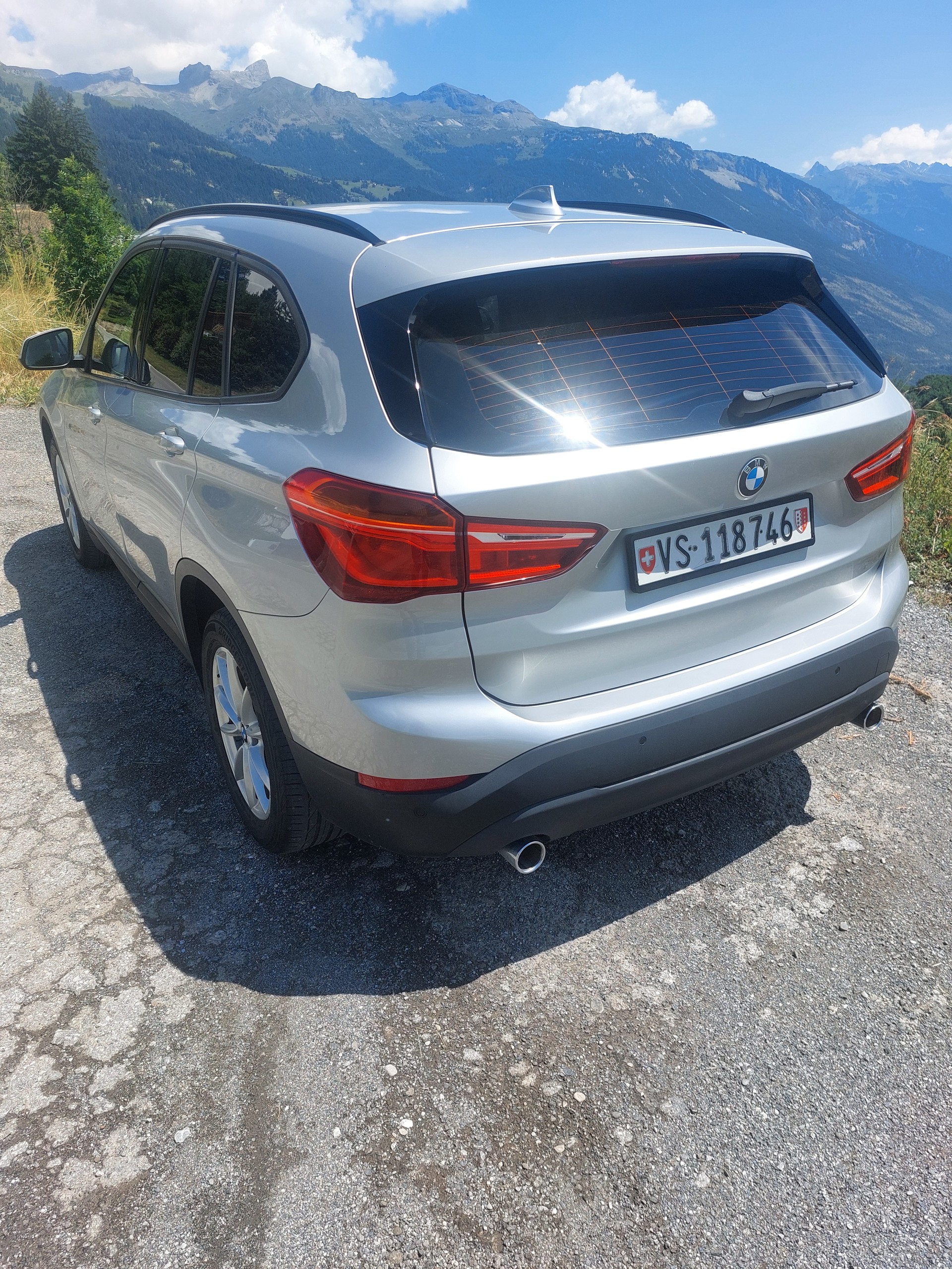BMW X1 X Drive 18d Steptronic Exp.-image-1