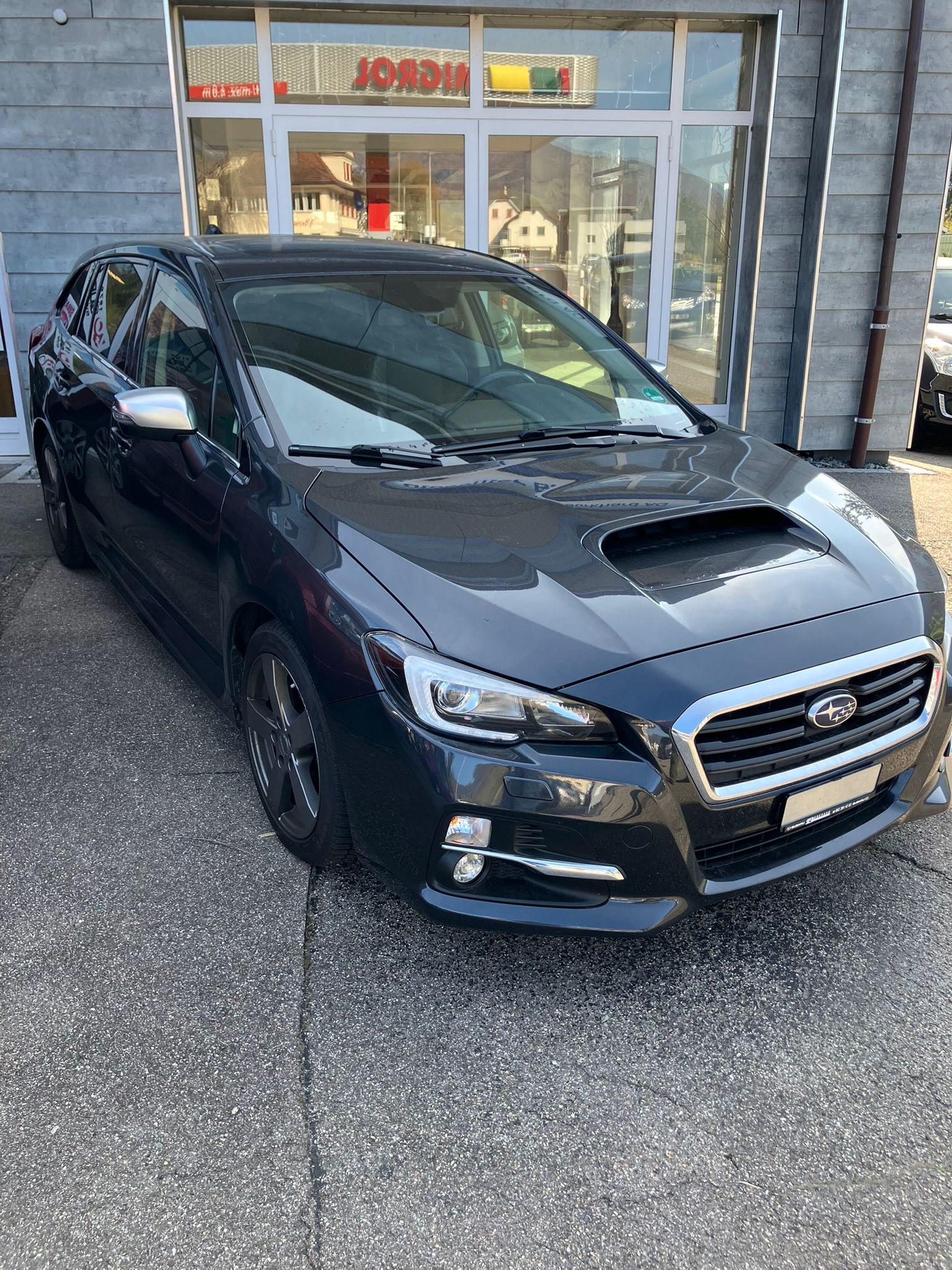SUBARU Levorg 1.6 Luxury-image-1