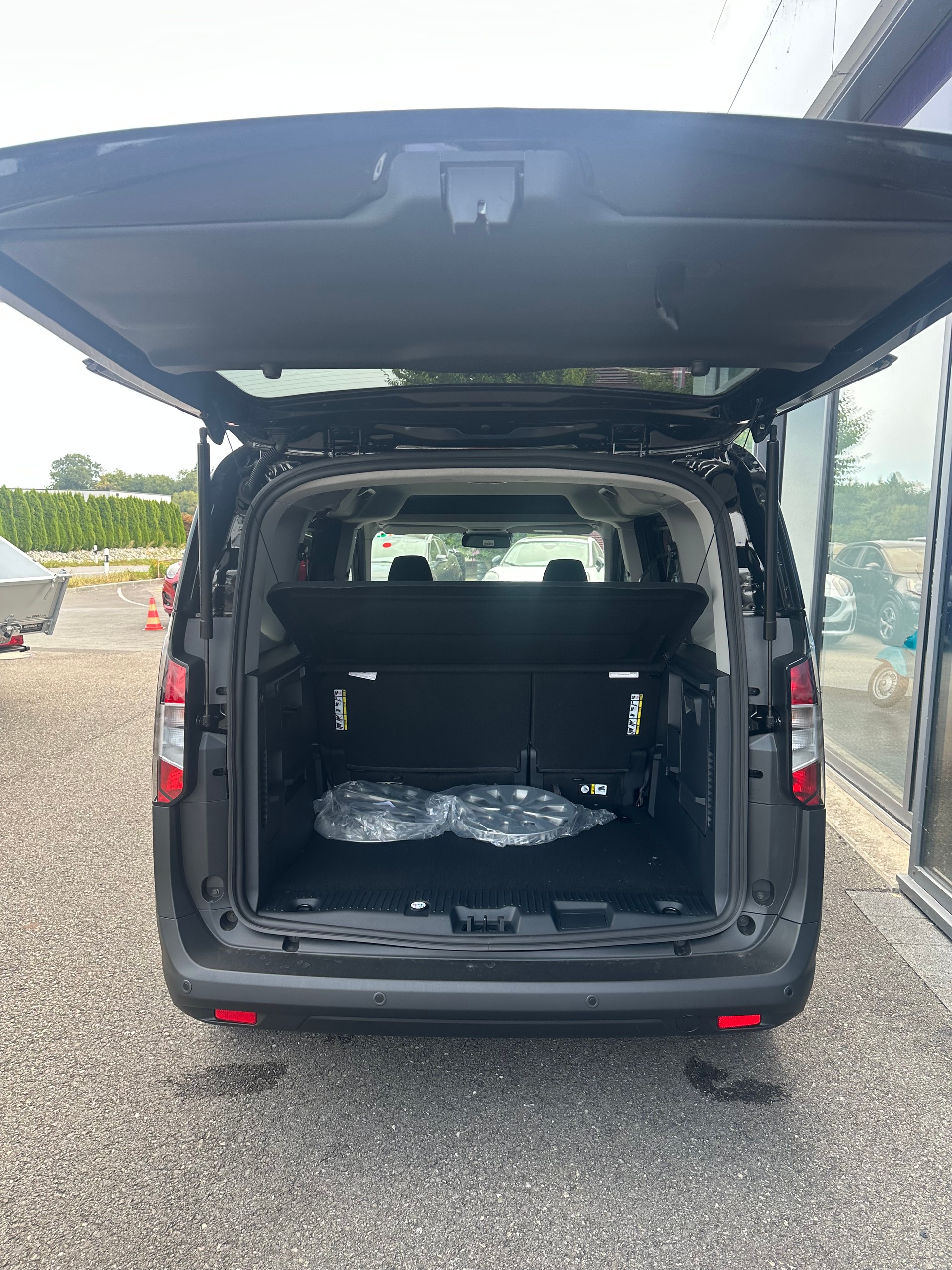 FORD TOURNEO COURIERier 1.0 EcoBoost T Trend/125CV/Aut.-image-8