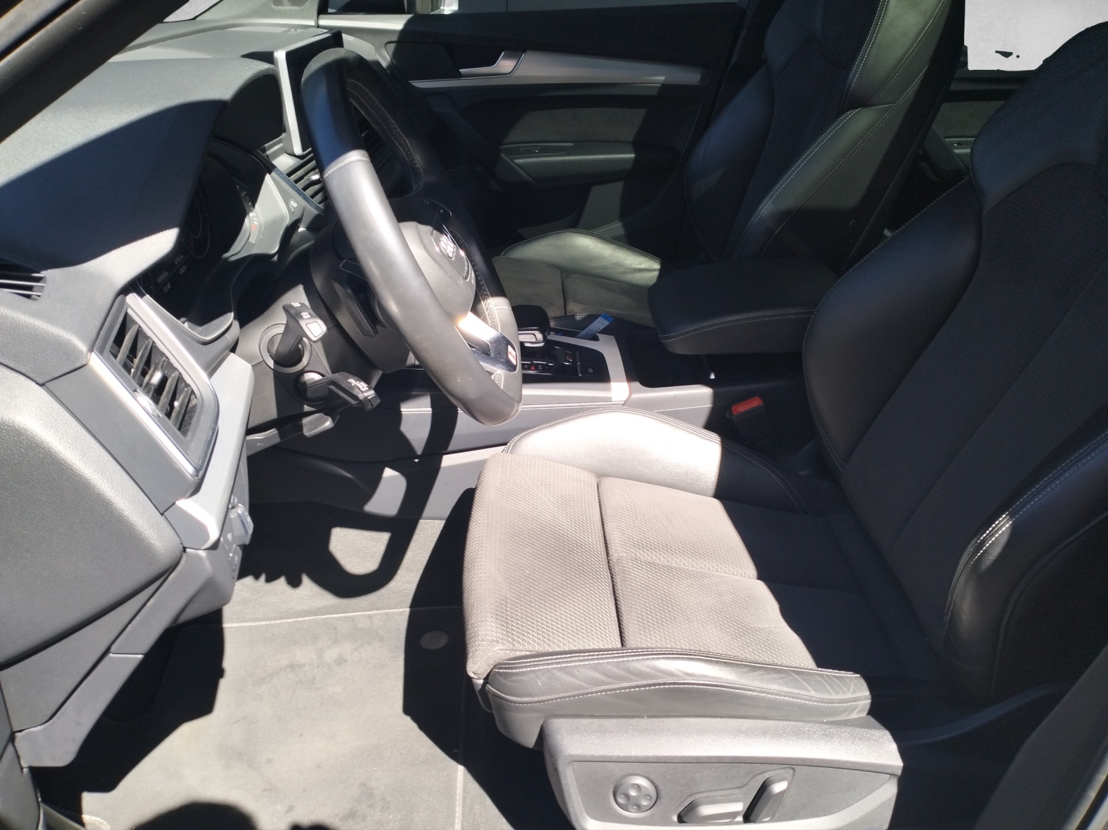 AUDI SQ5 3.0 TFSI quattro S-tronic-image-5