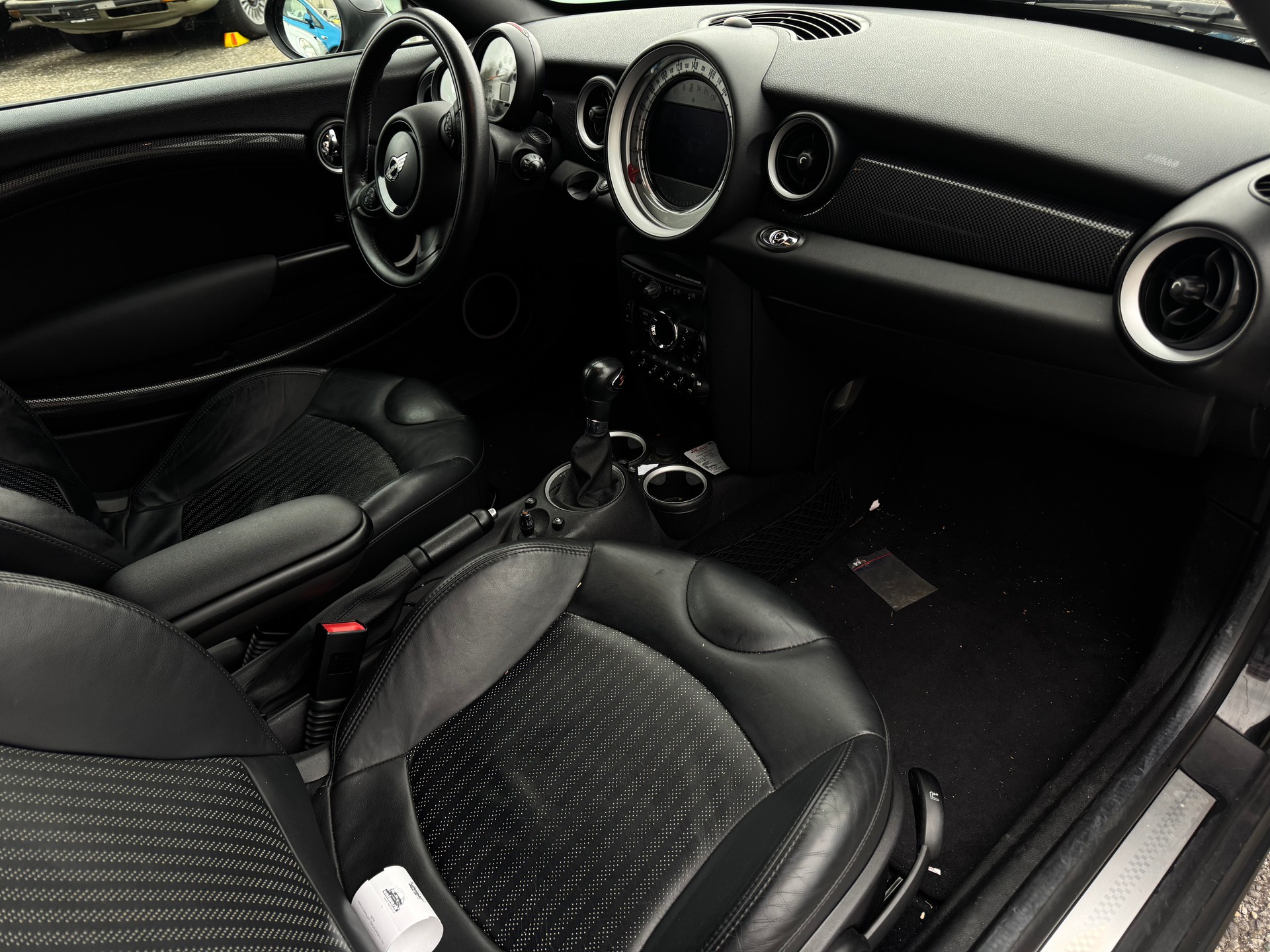 MINI Cooper SD Roadster Steptronic-image-9