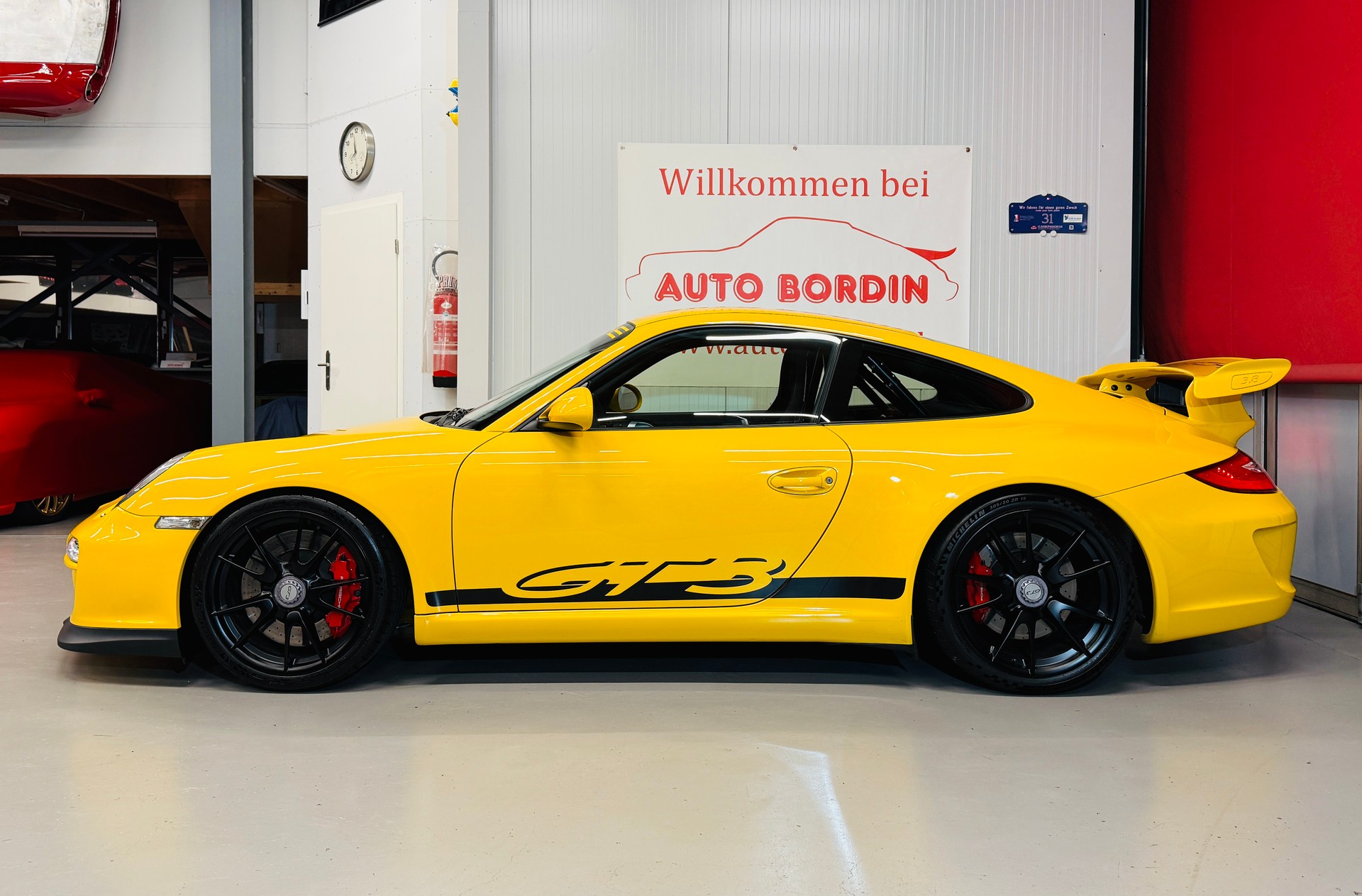 PORSCHE 911 997.2 3.8 GT3 003 Clubsport „Speedgelb“-image-3