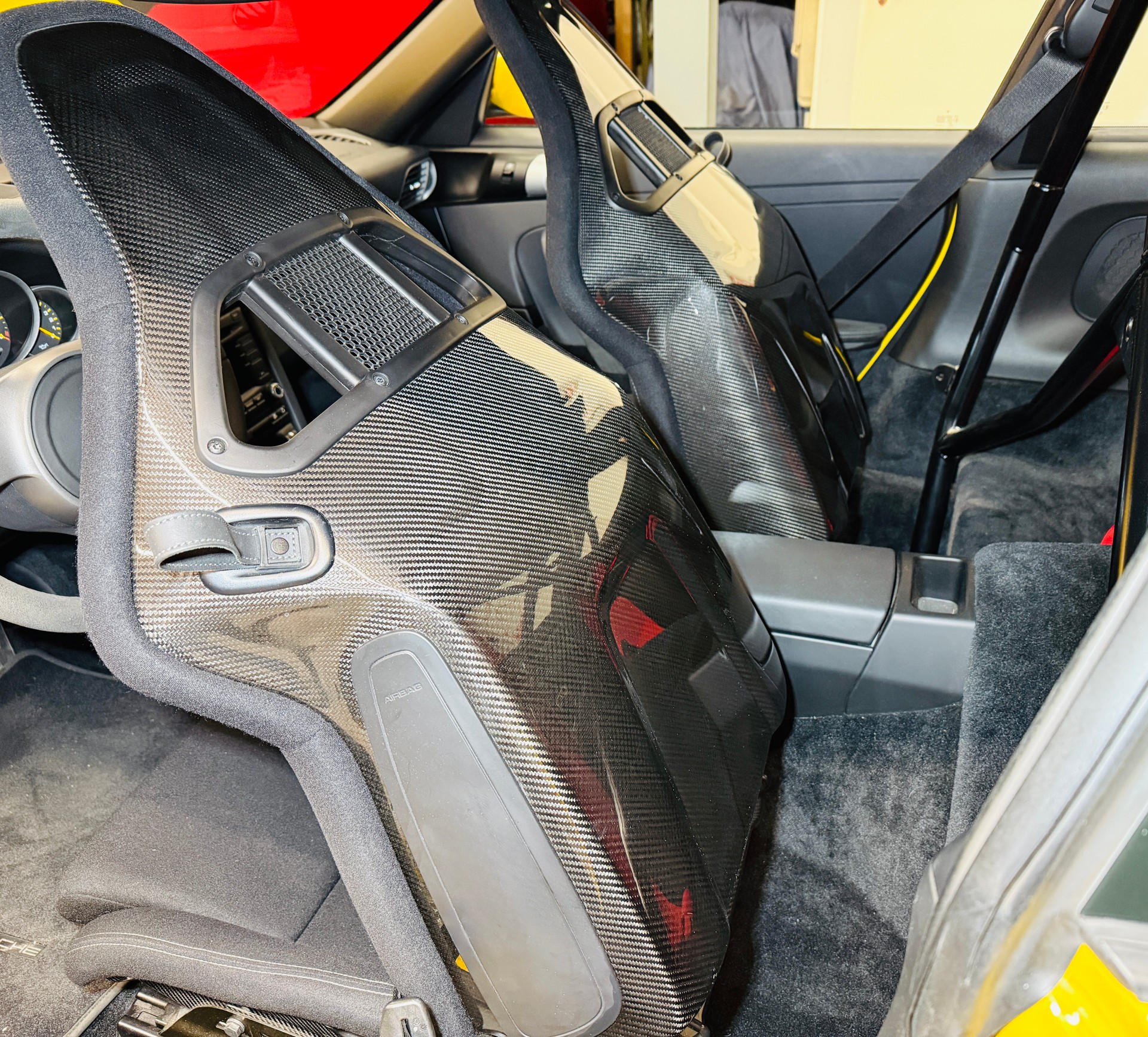 PORSCHE 911 997.2 3.8 GT3 003 Clubsport „Speedgelb“-image-6