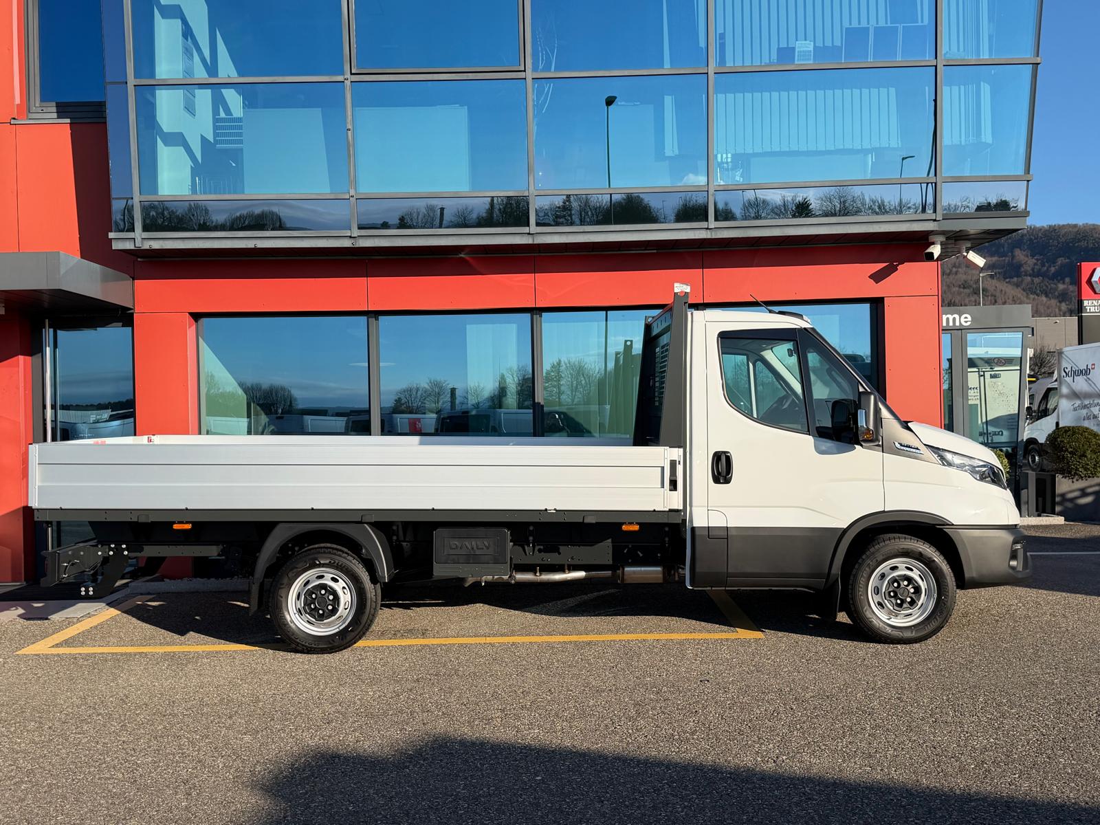 IVECO 35 S 16 A8 K.Ch. 3750 mit Werksbrücke-image-2