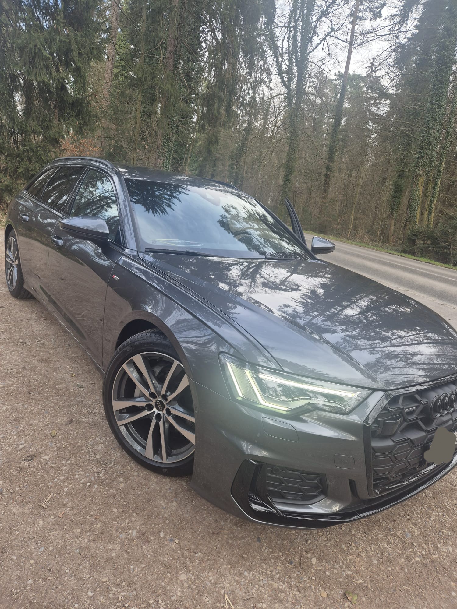 AUDI A6 Avant 40 TDI S line quattro S-tronic-image-2
