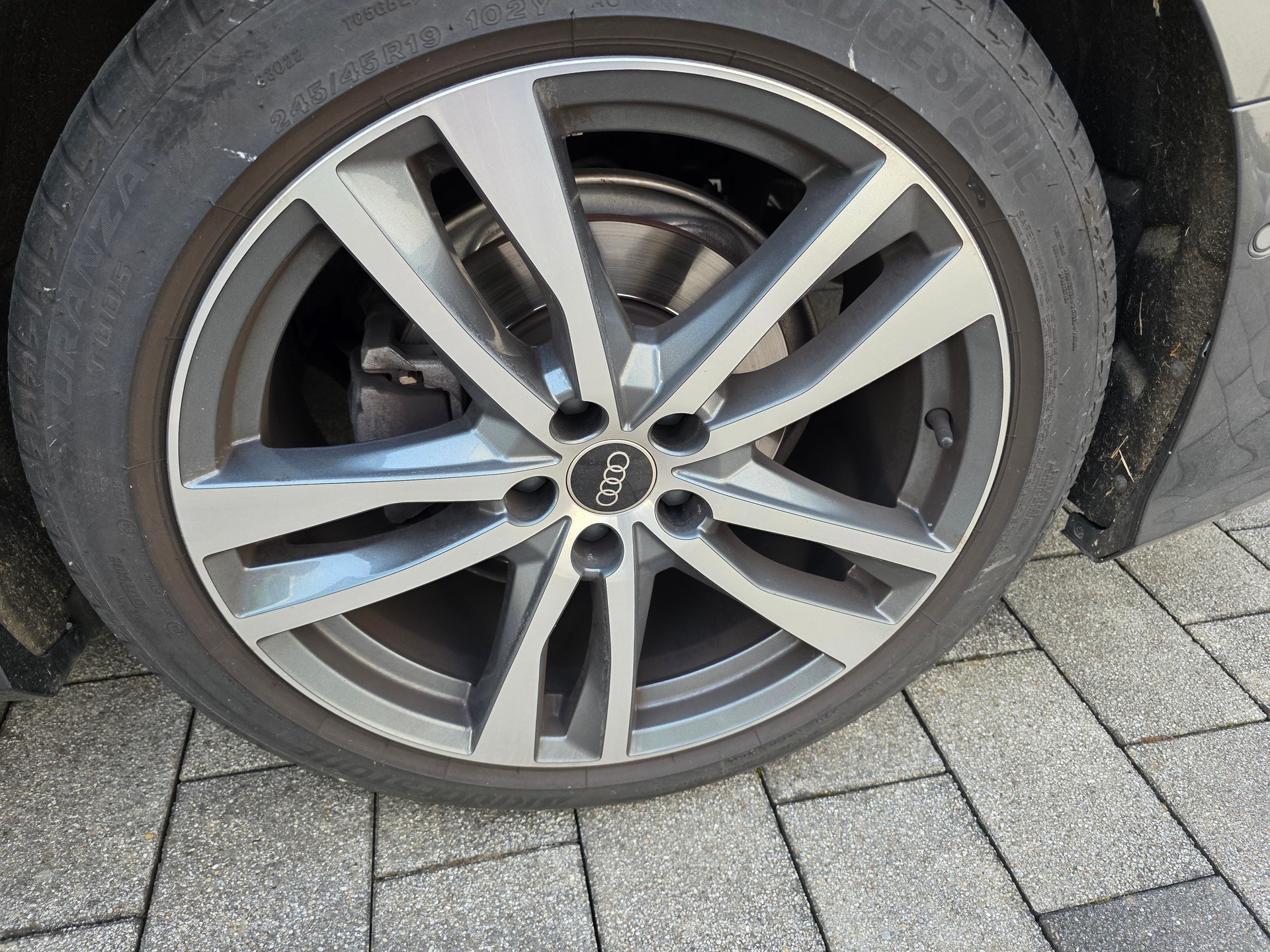 AUDI A6 Avant 40 TDI S line quattro S-tronic-image-5