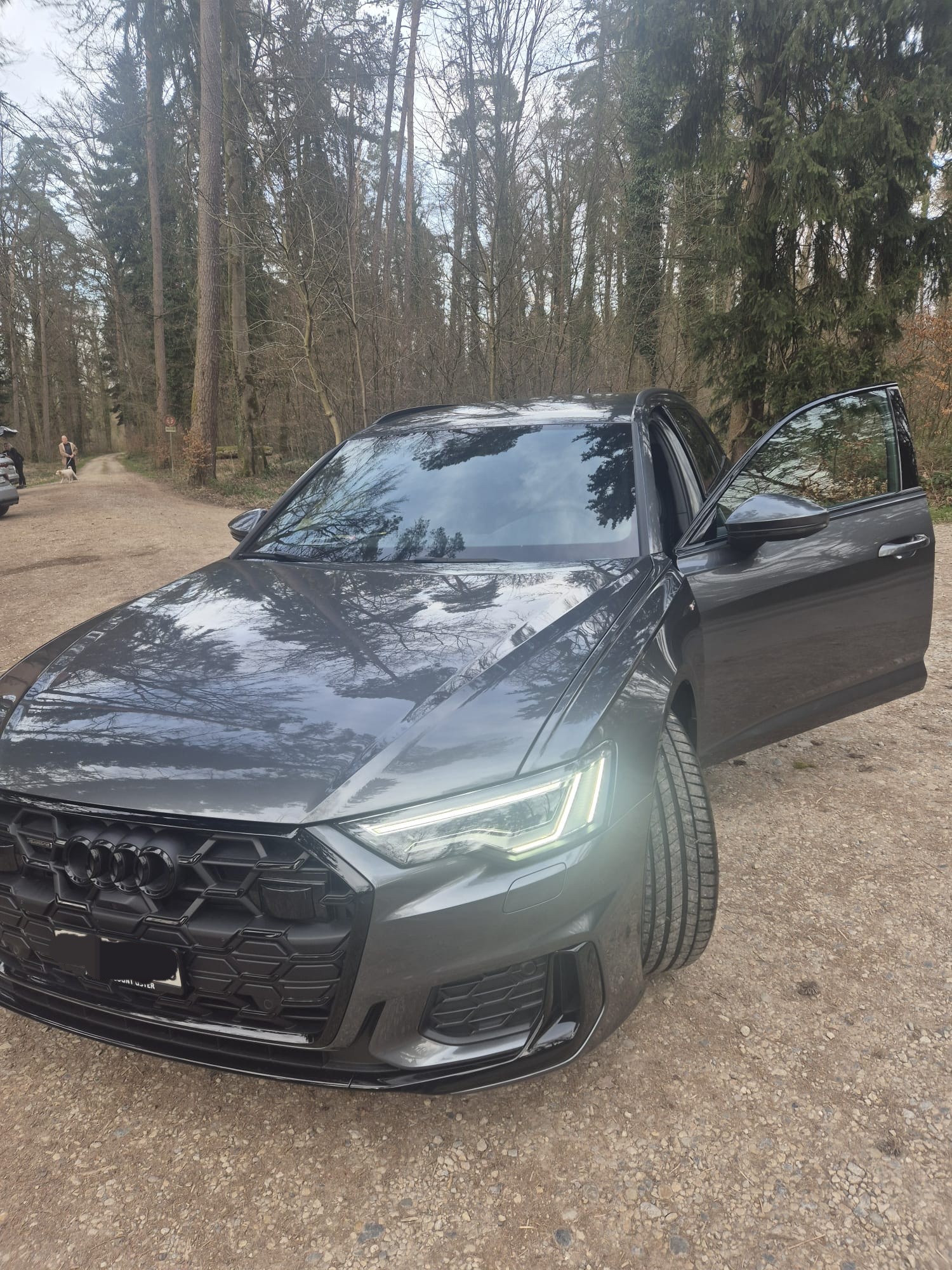 AUDI A6 Avant 40 TDI S line quattro S-tronic-image-3