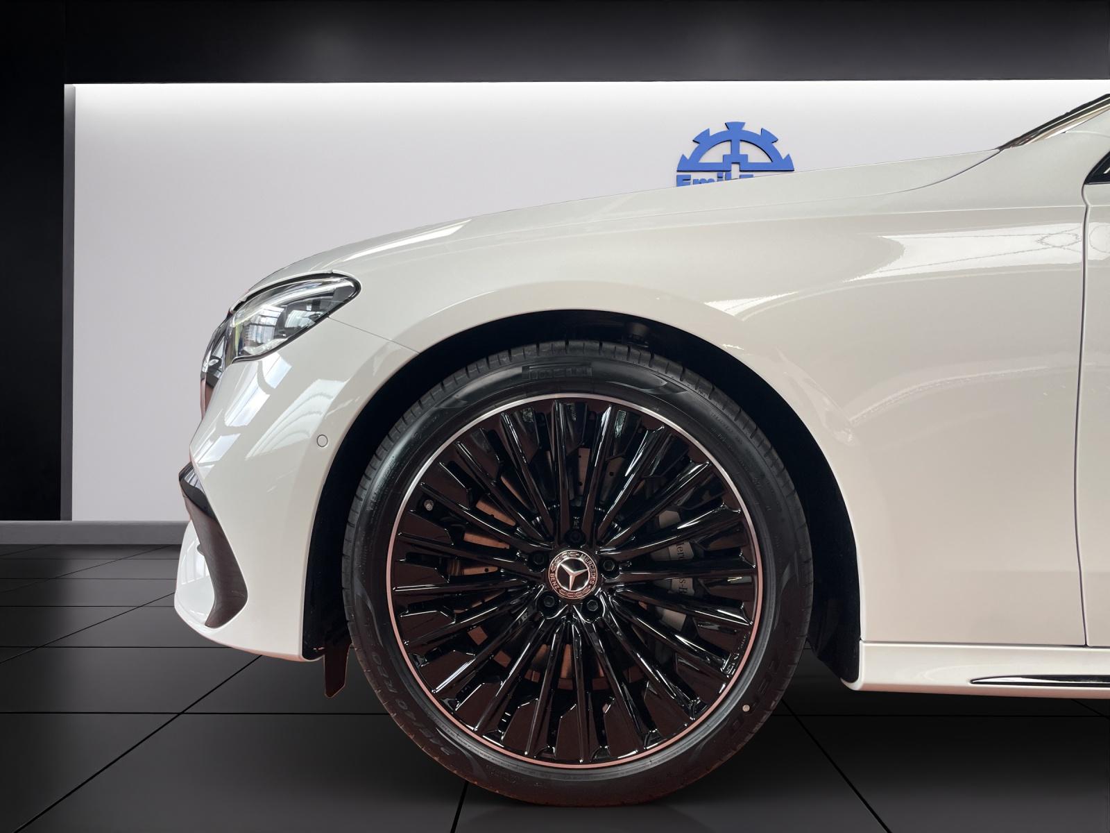 MERCEDES-BENZ E 220 d 4MATIC T-Modell AMG Line-image-9