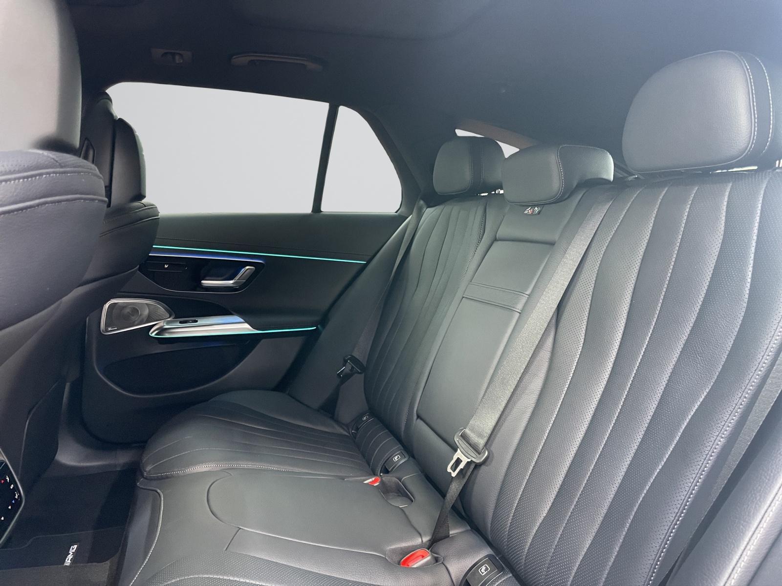 MERCEDES-BENZ E 220 d 4MATIC T-Modell AMG Line-image-7