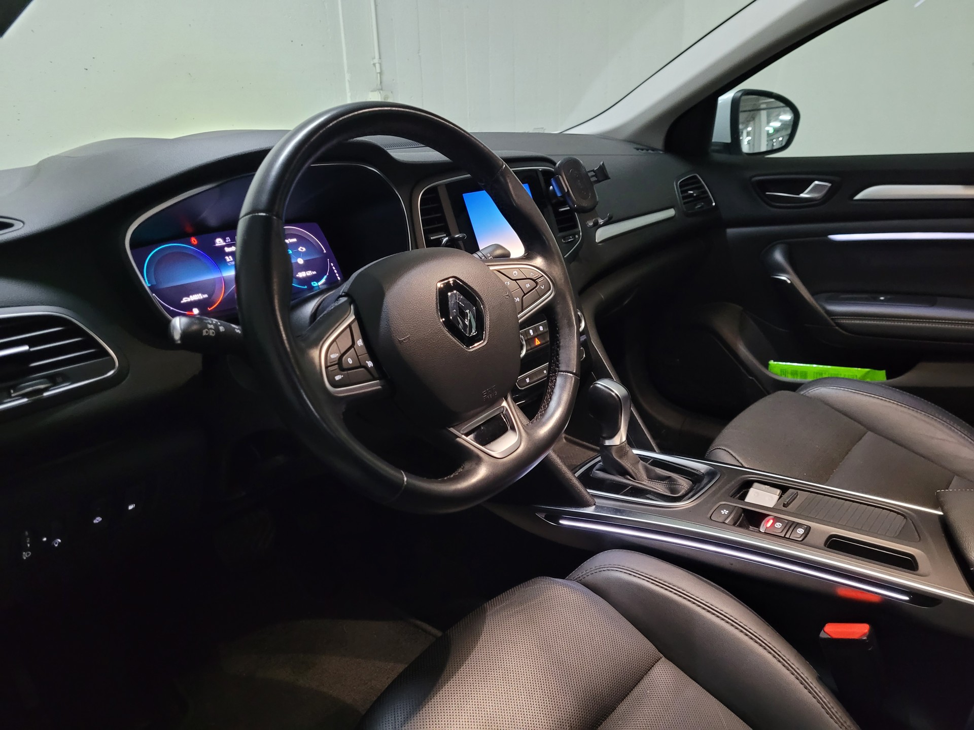 RENAULT Mégane Grandtour 1.6 E-Tech Zen-image-6