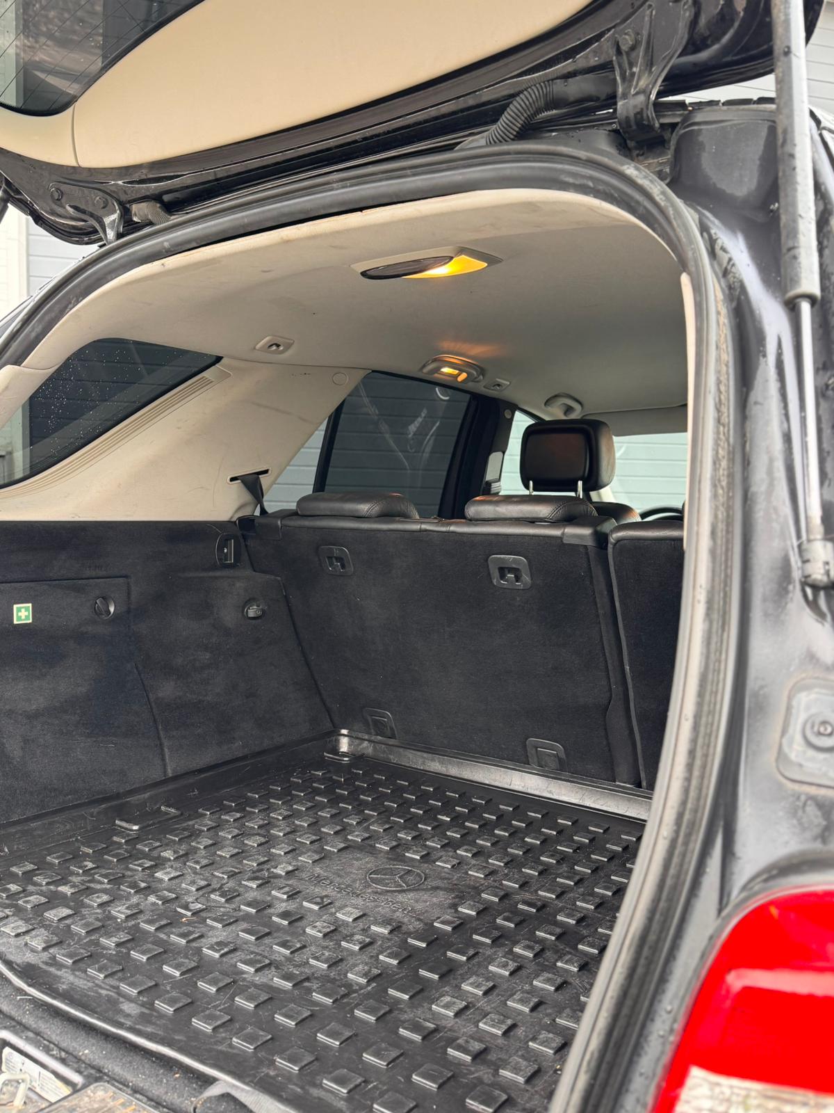 MERCEDES-BENZ ML 320 CDI 4Matic 7G-Tronic-image-23