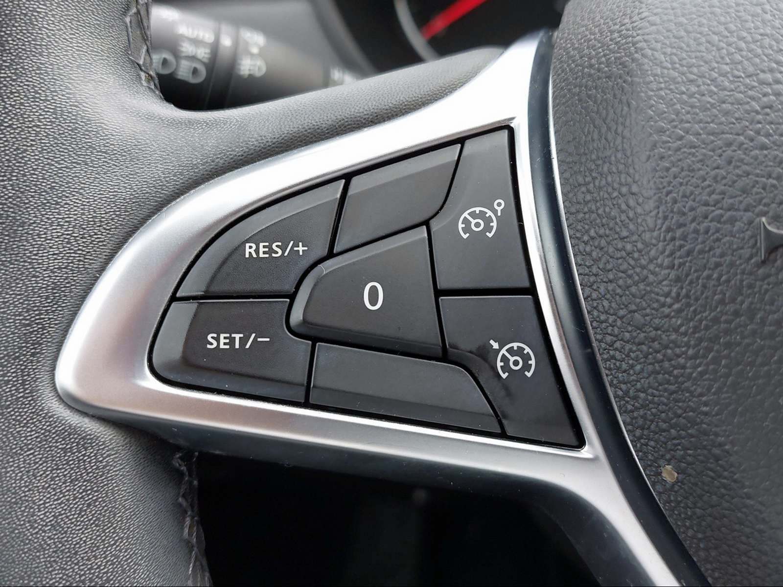 DACIA Duster 1.3 TCe 150 Prestige EDC-image-13