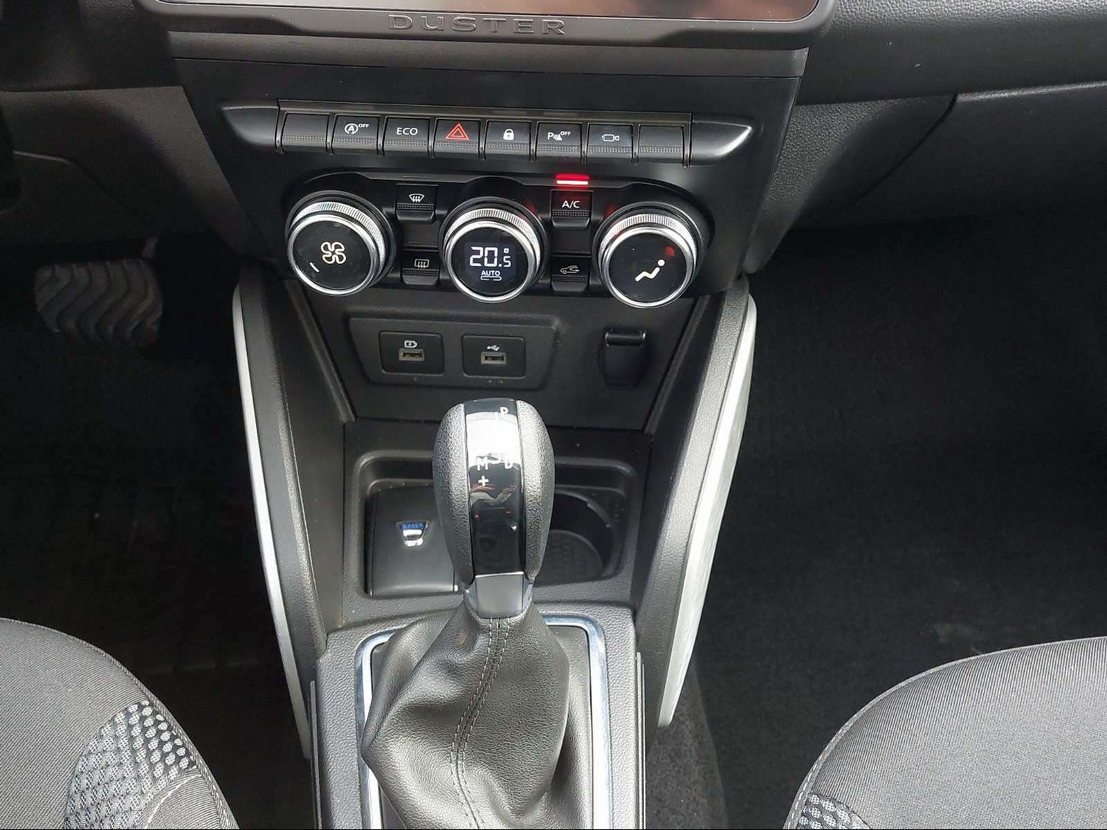 DACIA Duster 1.3 TCe 150 Prestige EDC-image-10