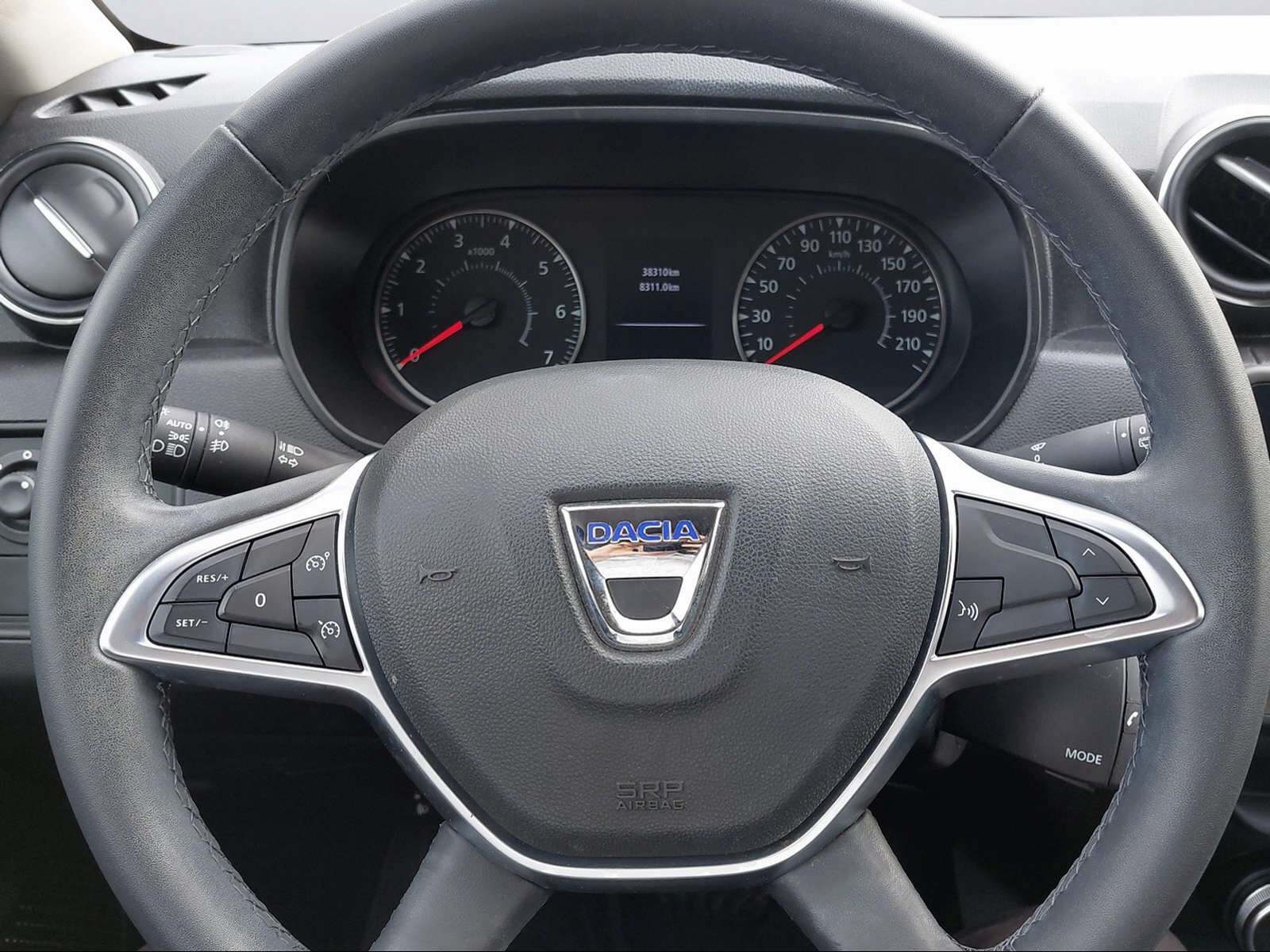 DACIA Duster 1.3 TCe 150 Prestige EDC-image-11