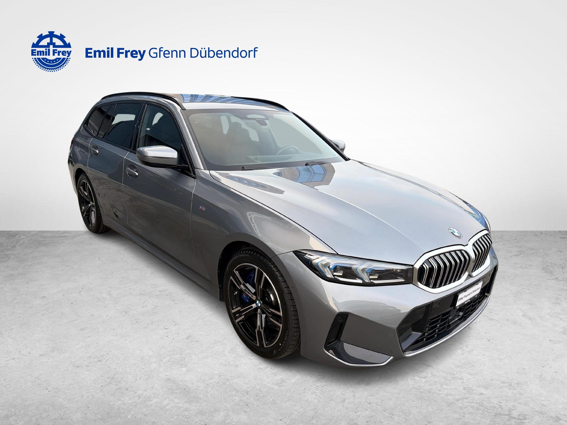 BMW 330d xDrive Touring-image-2