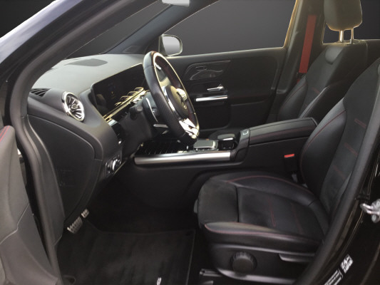 MERCEDES-BENZ GLA 35 AMG 4Matic-image-6