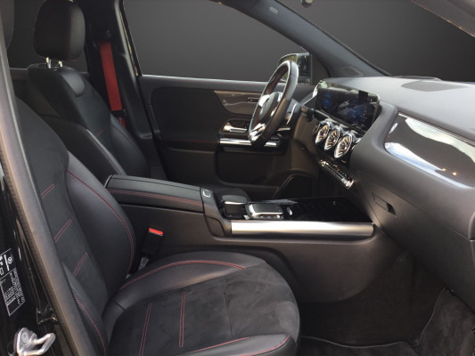 MERCEDES-BENZ GLA 35 AMG 4Matic-image-8