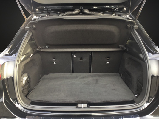 MERCEDES-BENZ GLA 35 AMG 4Matic-image-11