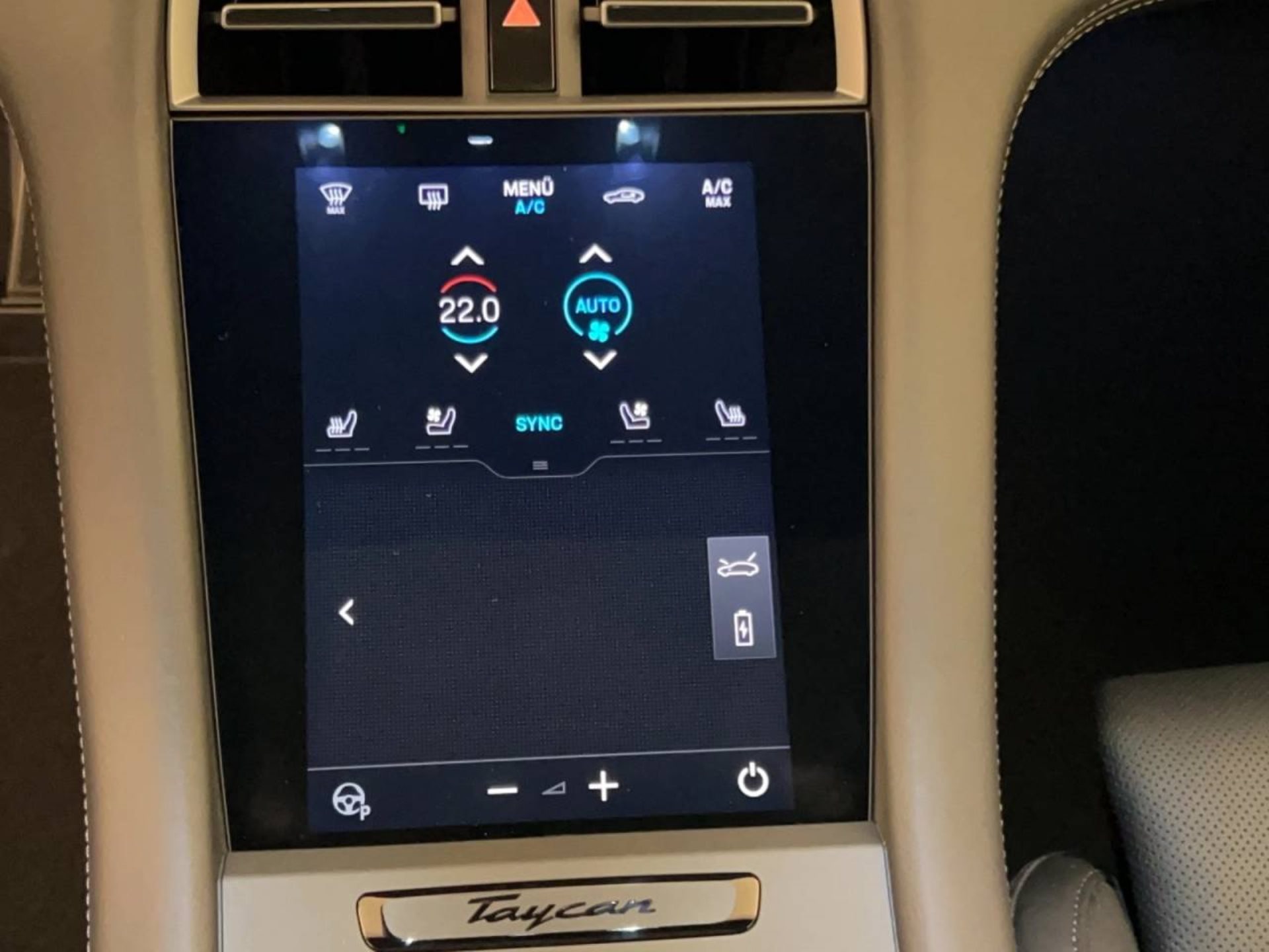 PORSCHE Taycan 4S-image-11