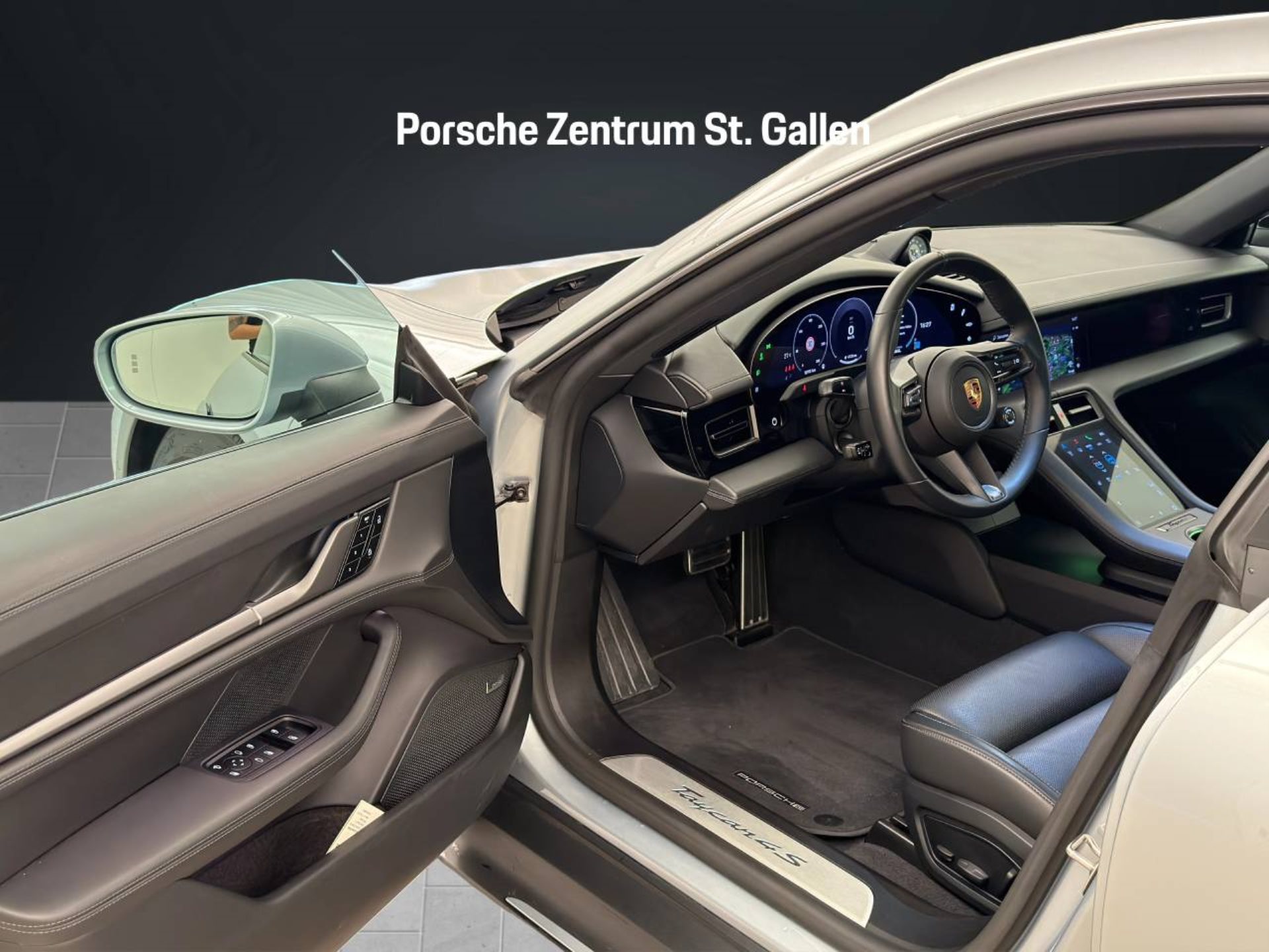 PORSCHE Taycan 4S-image-3