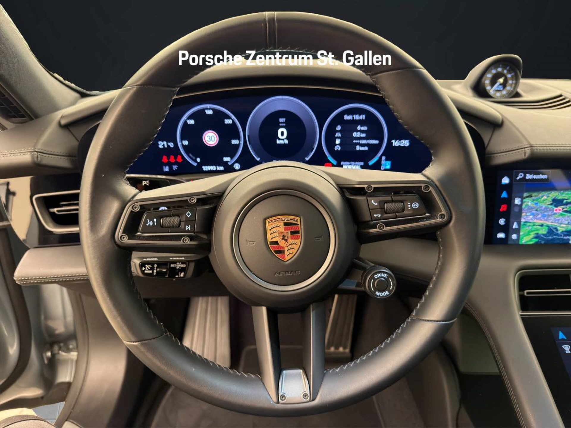 PORSCHE Taycan 4S-image-12