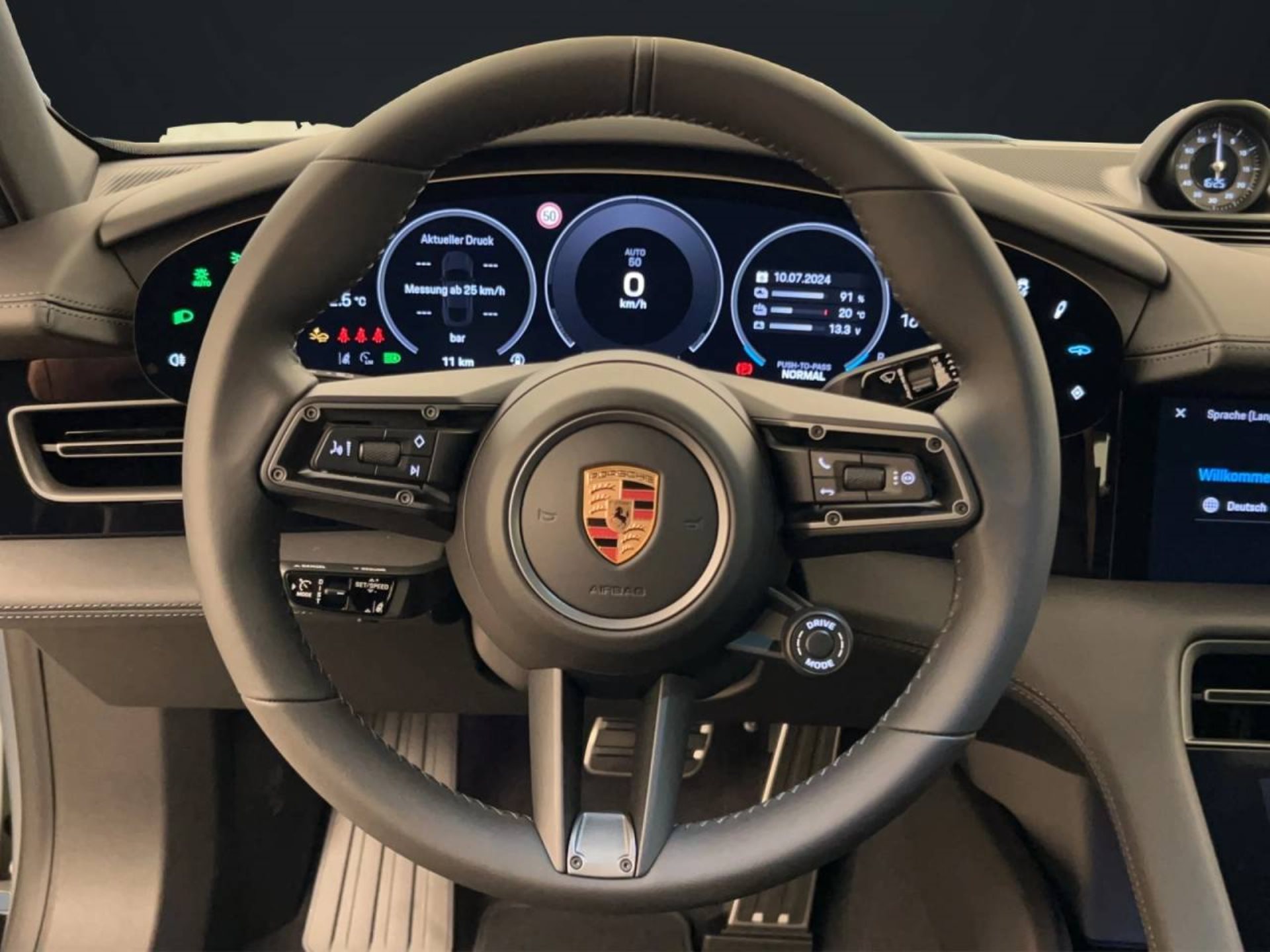 PORSCHE Taycan 4S-image-3
