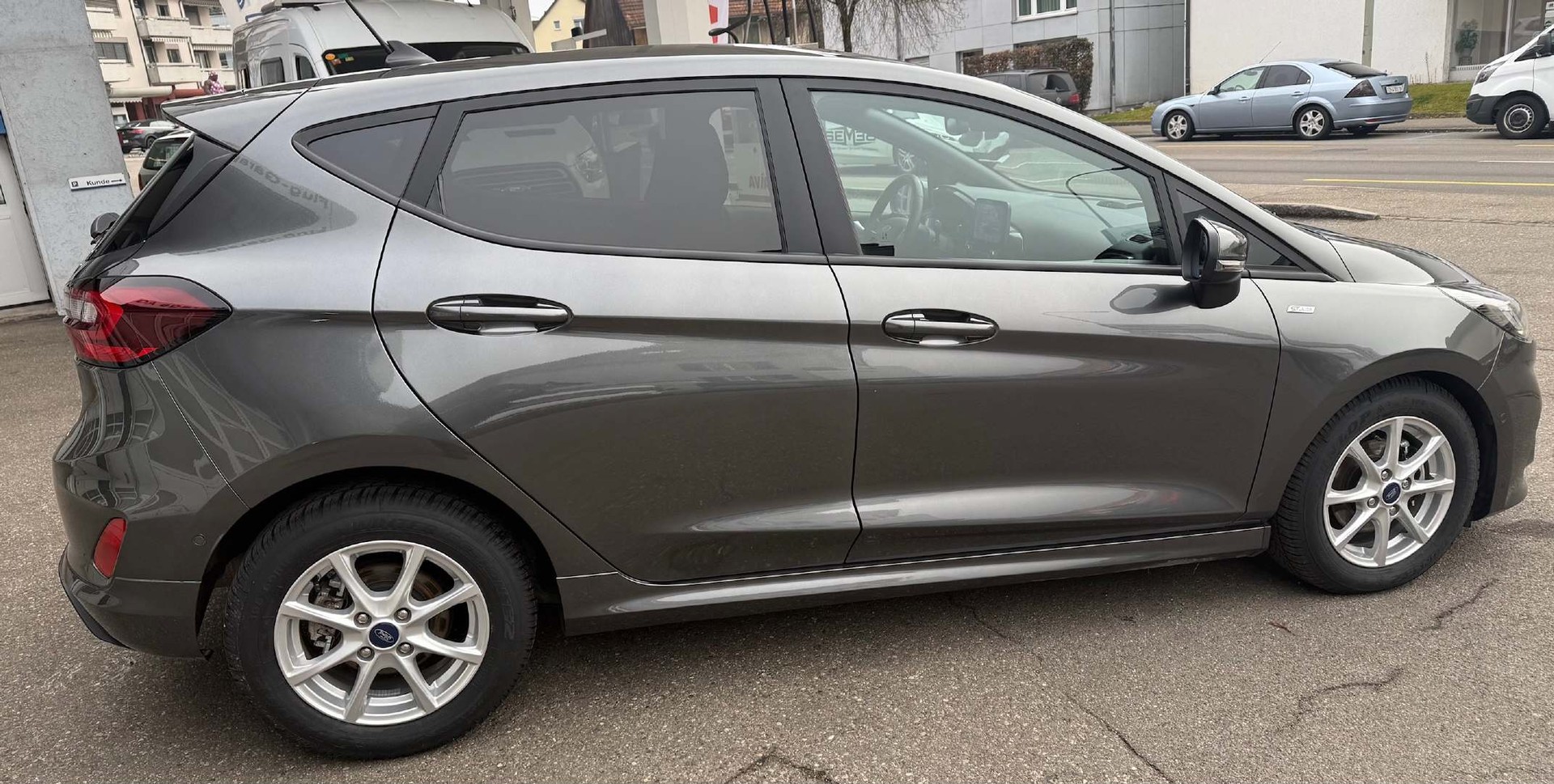 FORD Fiesta 1.0 EcoB Hybrid ST-Line X-image-2