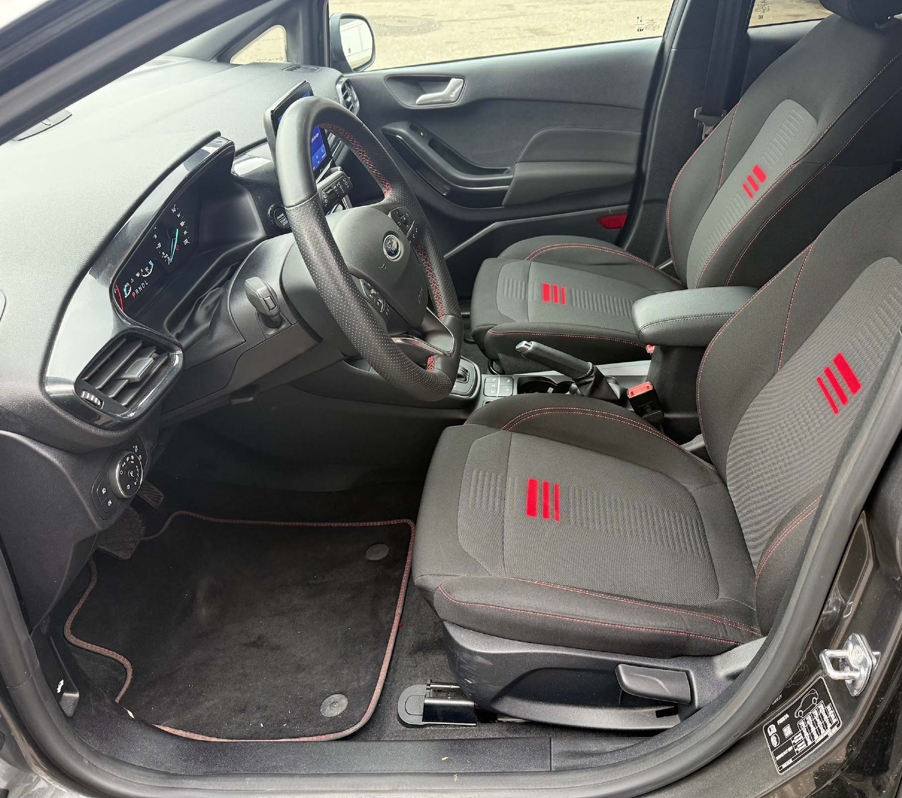 FORD Fiesta 1.0 EcoB Hybrid ST-Line X-image-4