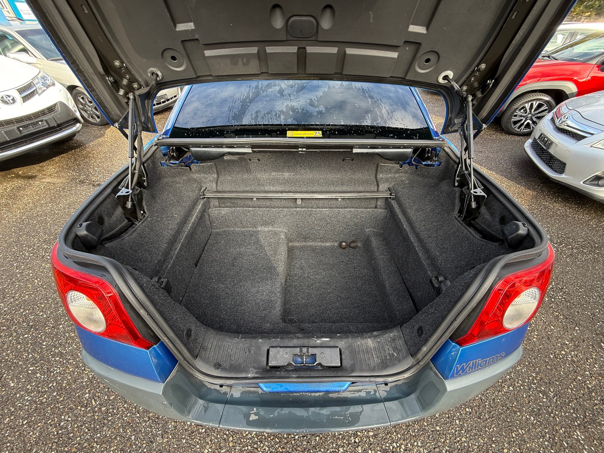 RENAULT Mégane C-C 2.0 16V Privilège Luxe-image-13