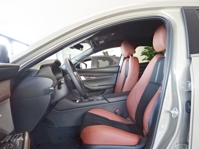 MAZDA 3 Hatchback 2.0 186 Nagisa-image-6