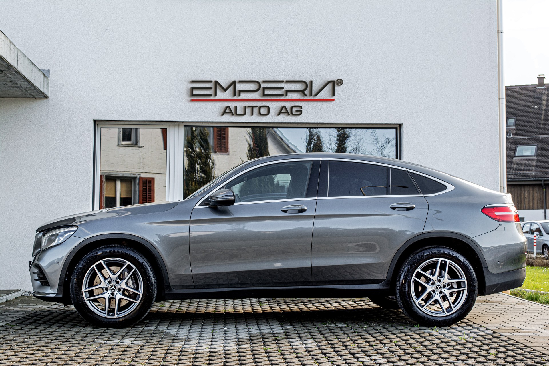MERCEDES-BENZ GLC Coupé 250 AMG Line 4Matic 9G-Tronic-image-6