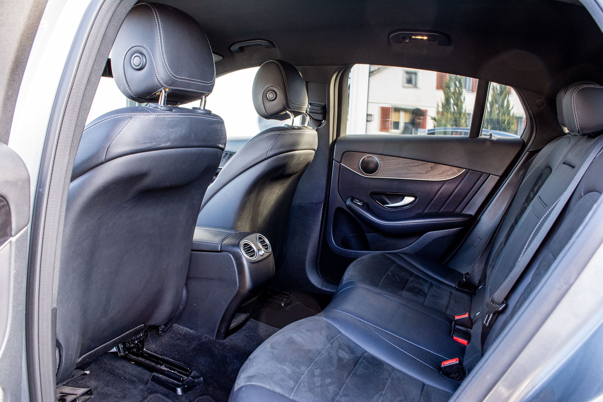MERCEDES-BENZ GLC Coupé 250 AMG Line 4Matic 9G-Tronic-image-22