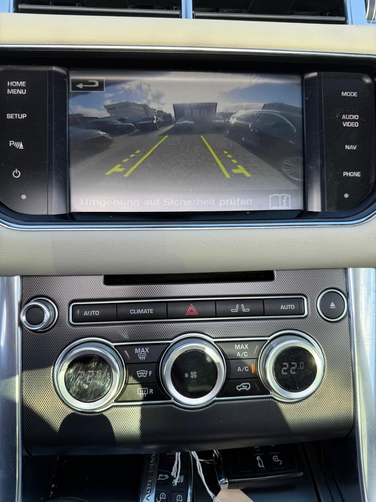 LAND ROVER Range Rover Sport 3.0 SDV6 HSE Dynamic-image-16